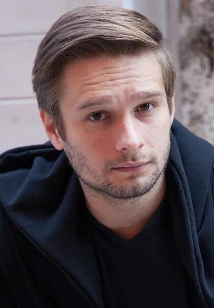 actor Aleksandr Metyolkin large photo