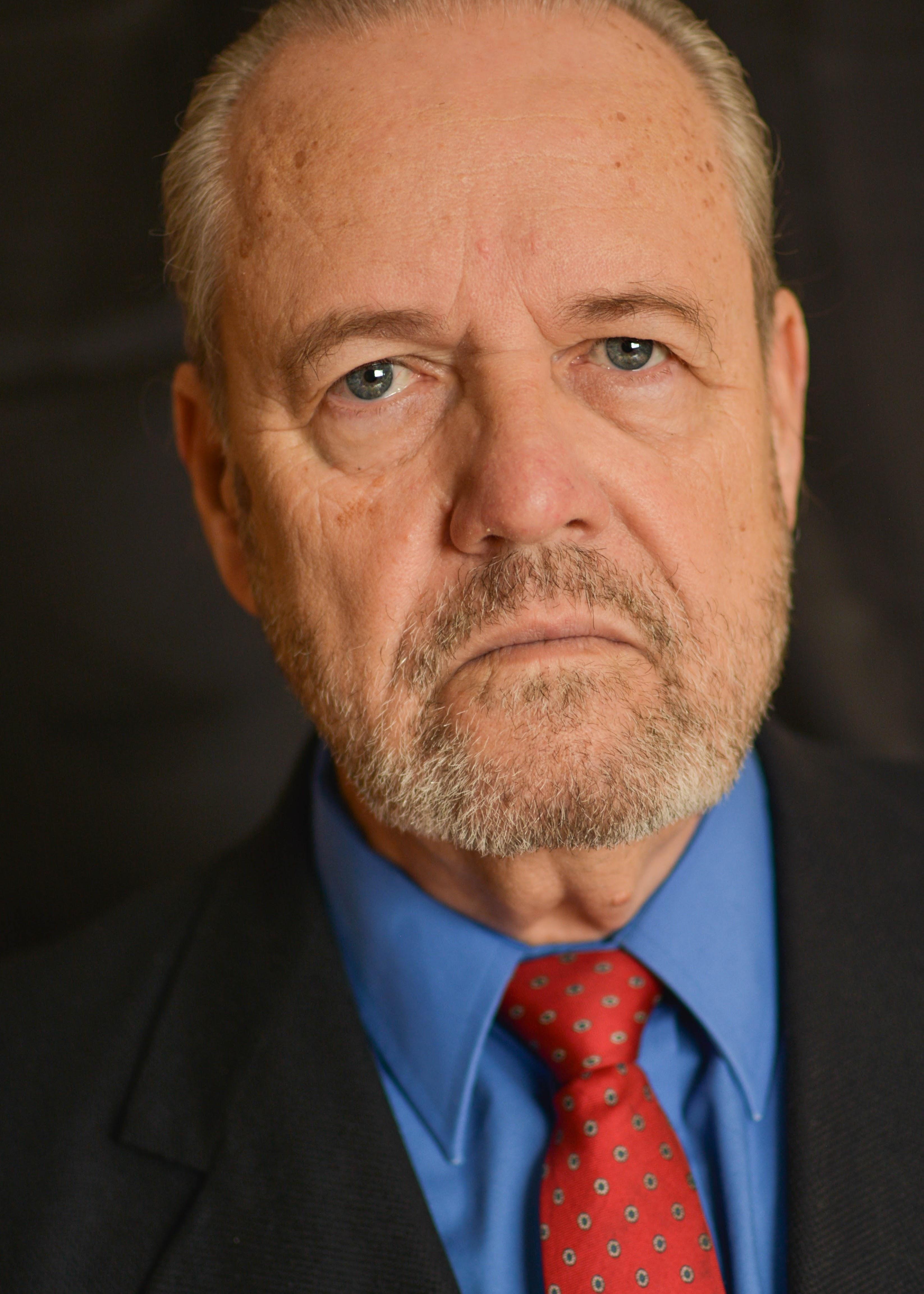 actor Ronald Bush large photo