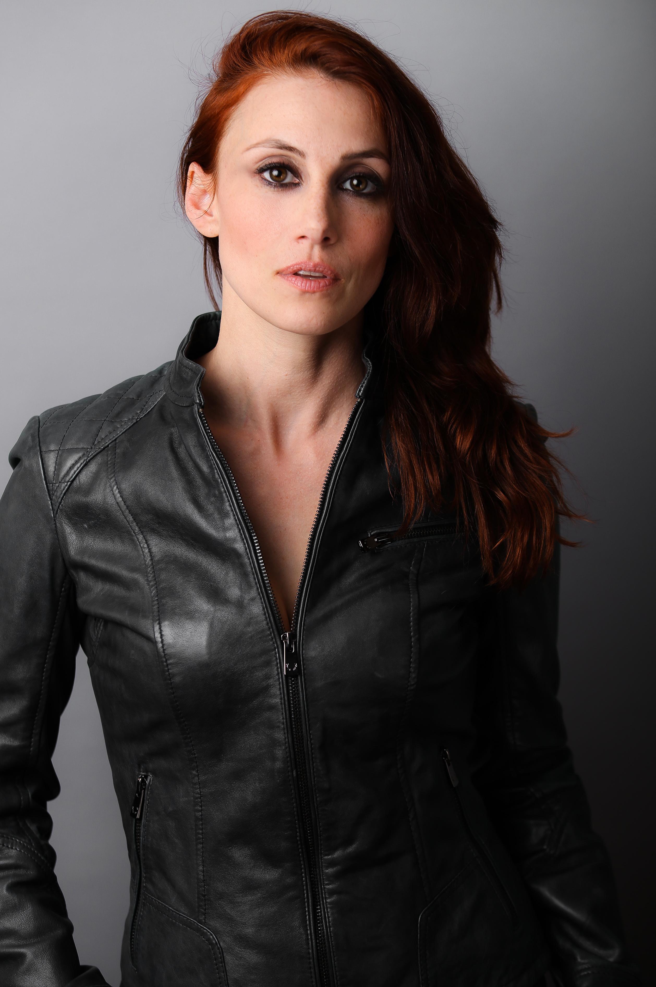 actor Gena Shaw large photo