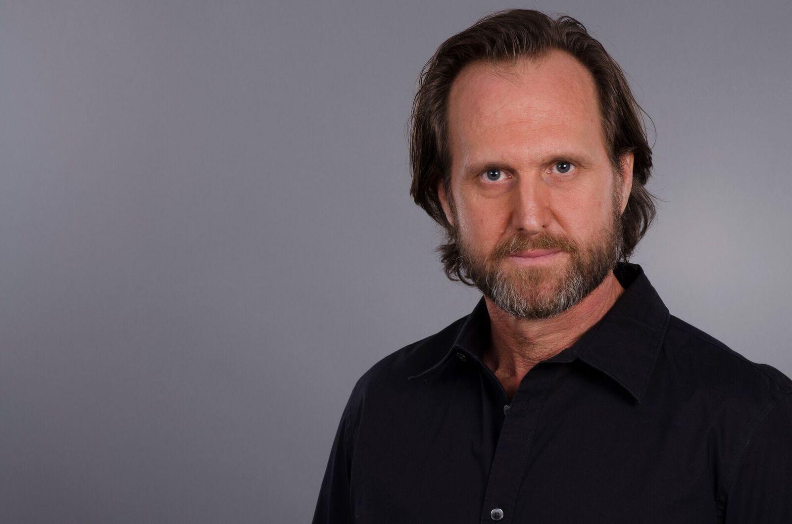 actor Carl Mergenthaler large photo