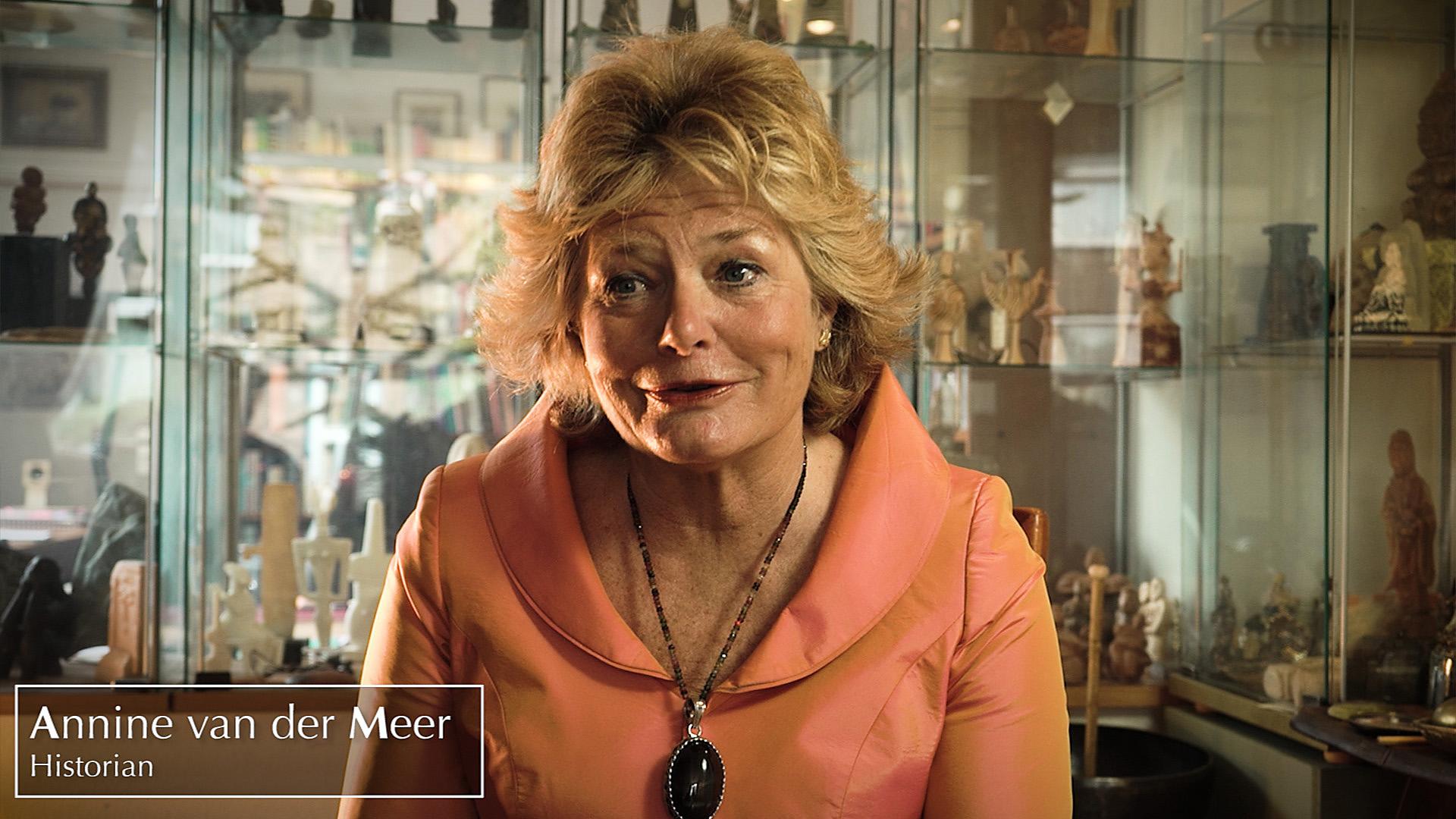 actor Annine van der Meer large photo