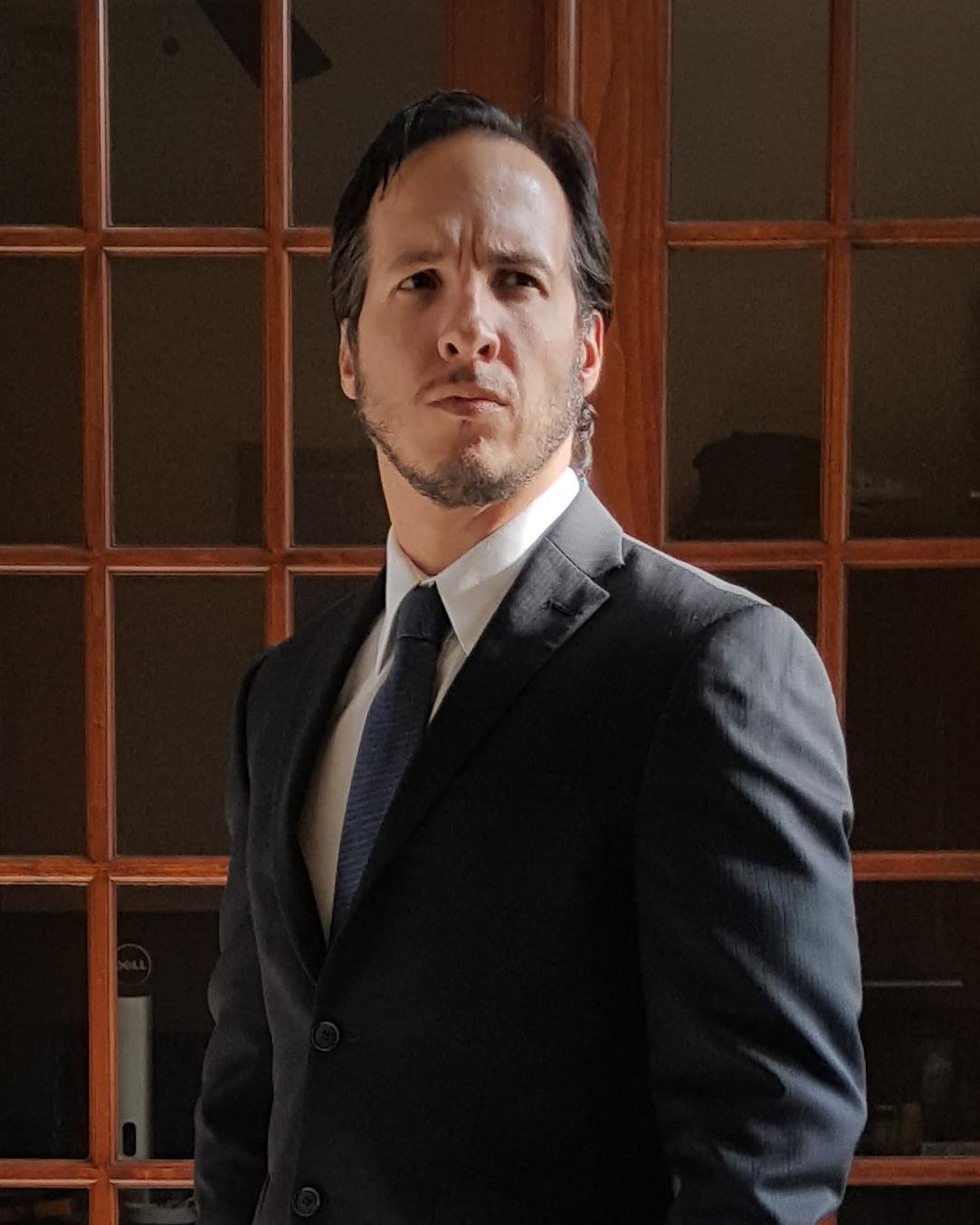 actor Jose Quinones large photo