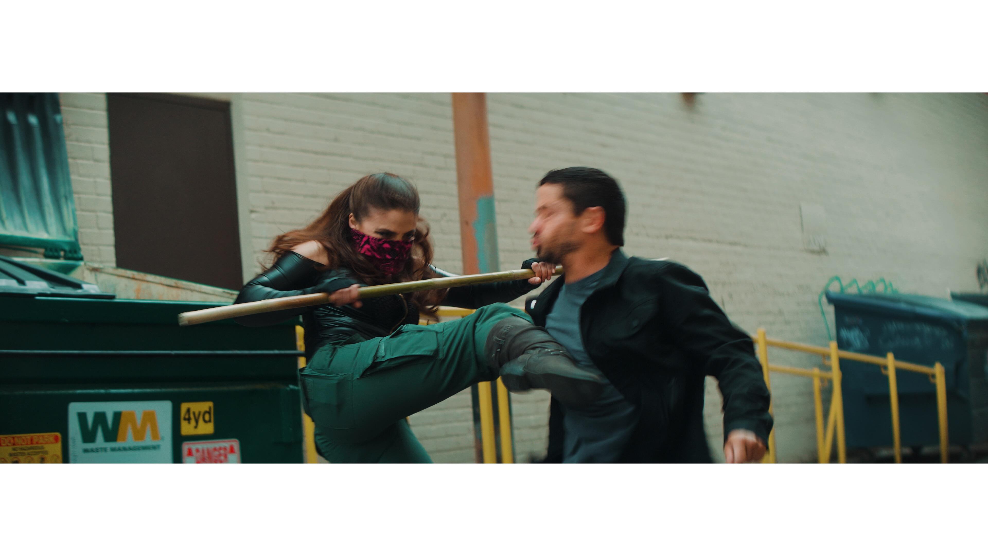 actor Emma Paunil large photo