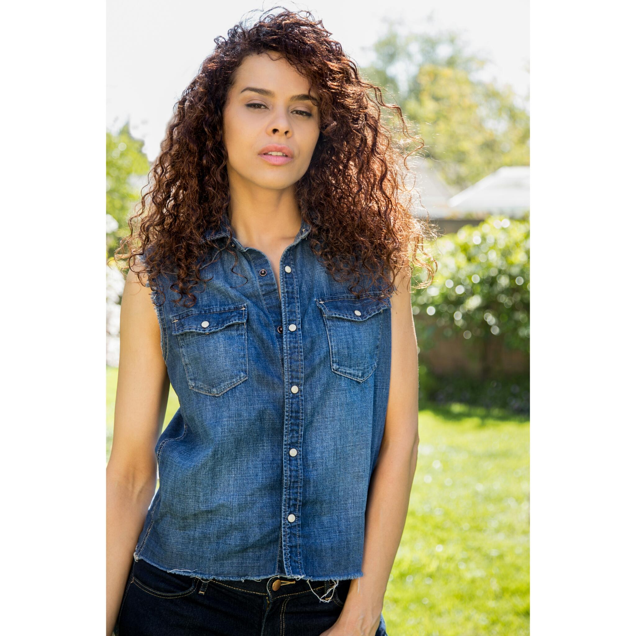 actor Celeste Sully large photo