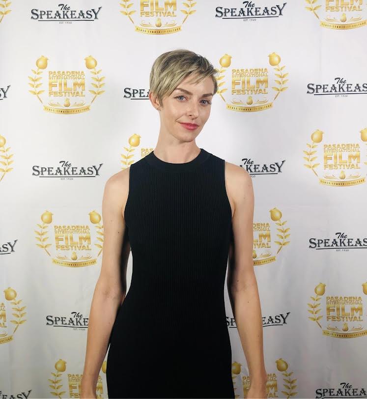 actor Eva Swan large photo