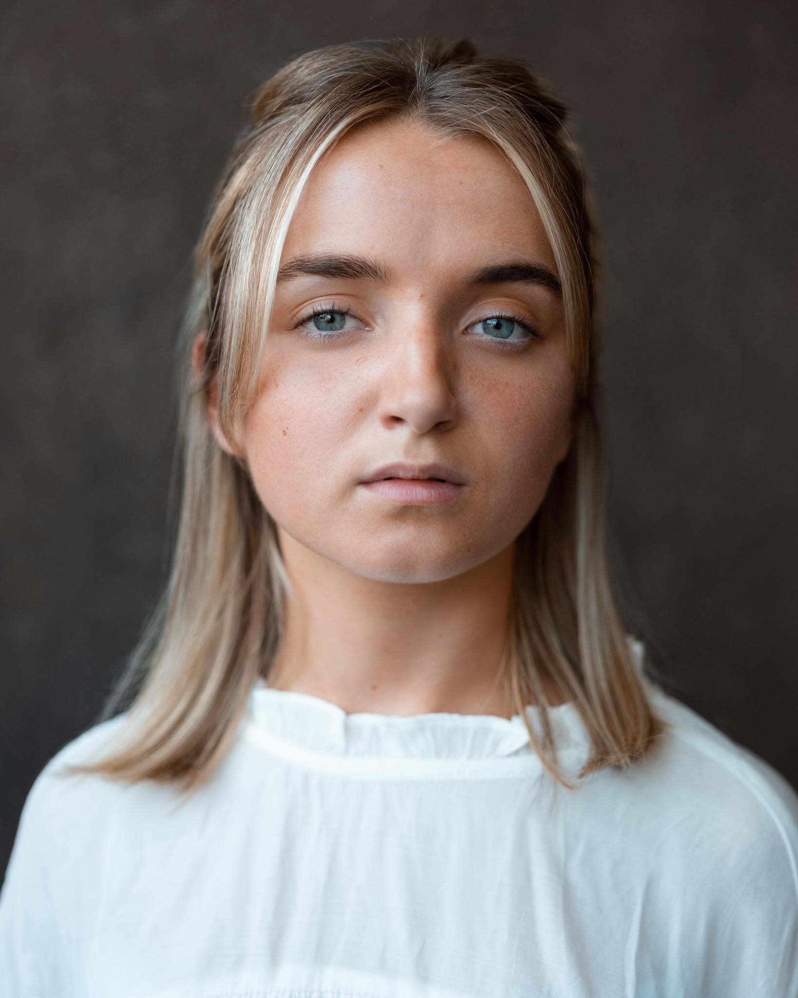 actor Rosie Boore large photo