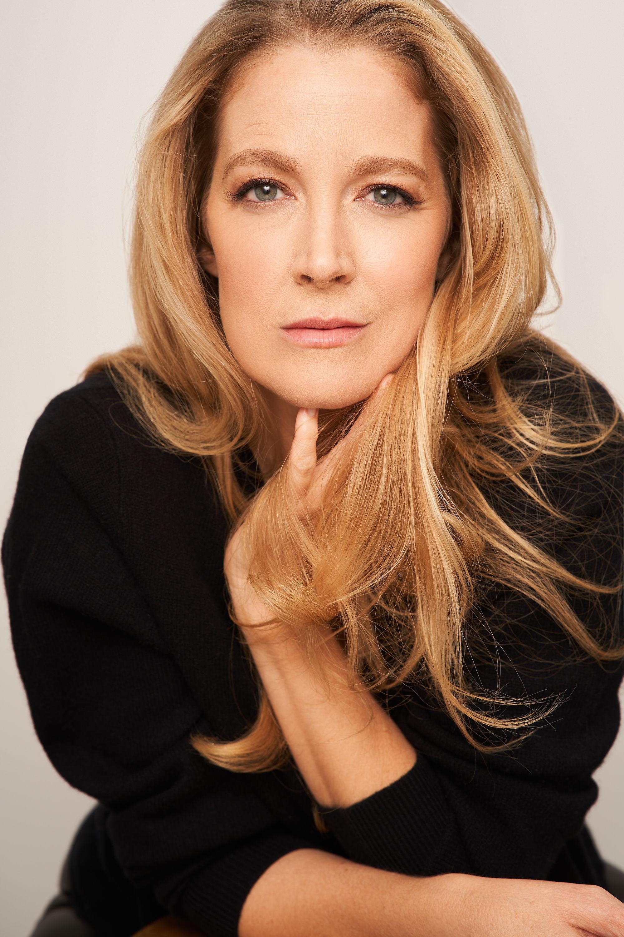 actor Mary-Bonner Baker large photo