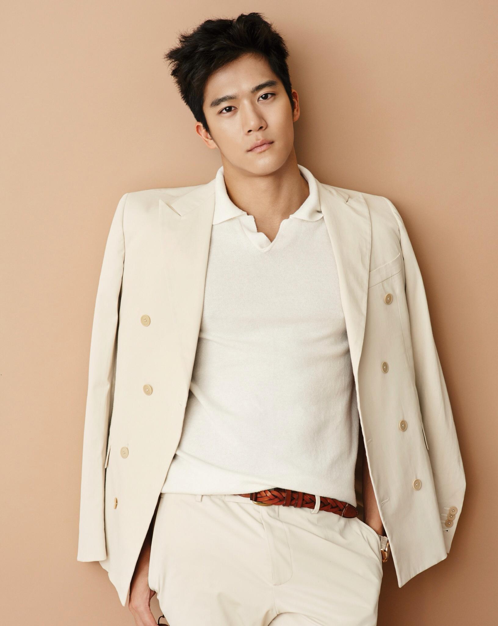 actor Ha Seok-jin large photo