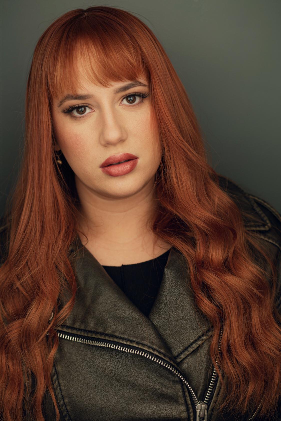 actor Maya Danzig large photo