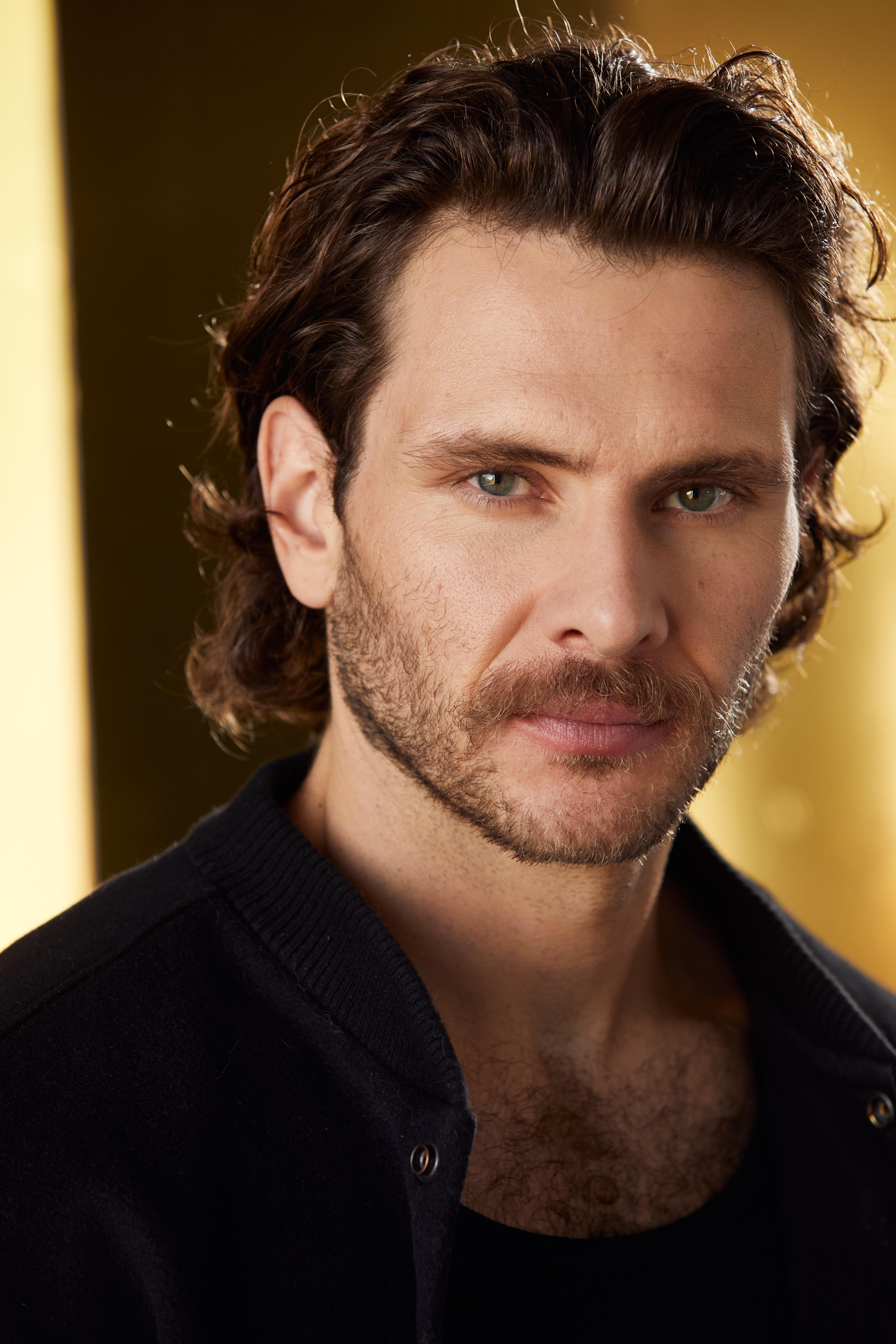 actor Dane Larsen large photo