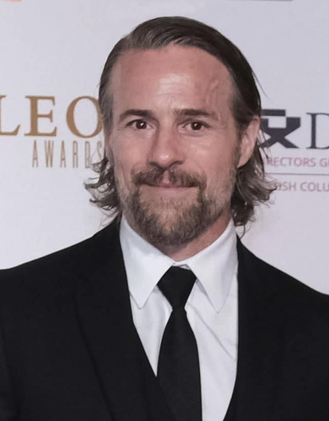 actor Troy Mundle large photo