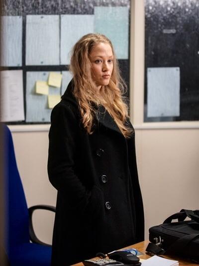 actor Rebecca Kiser large photo