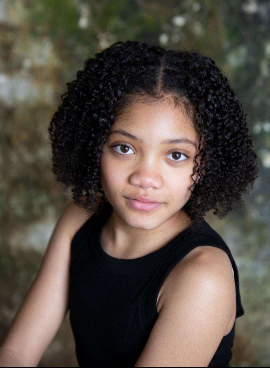 actor Leah Brady large photo