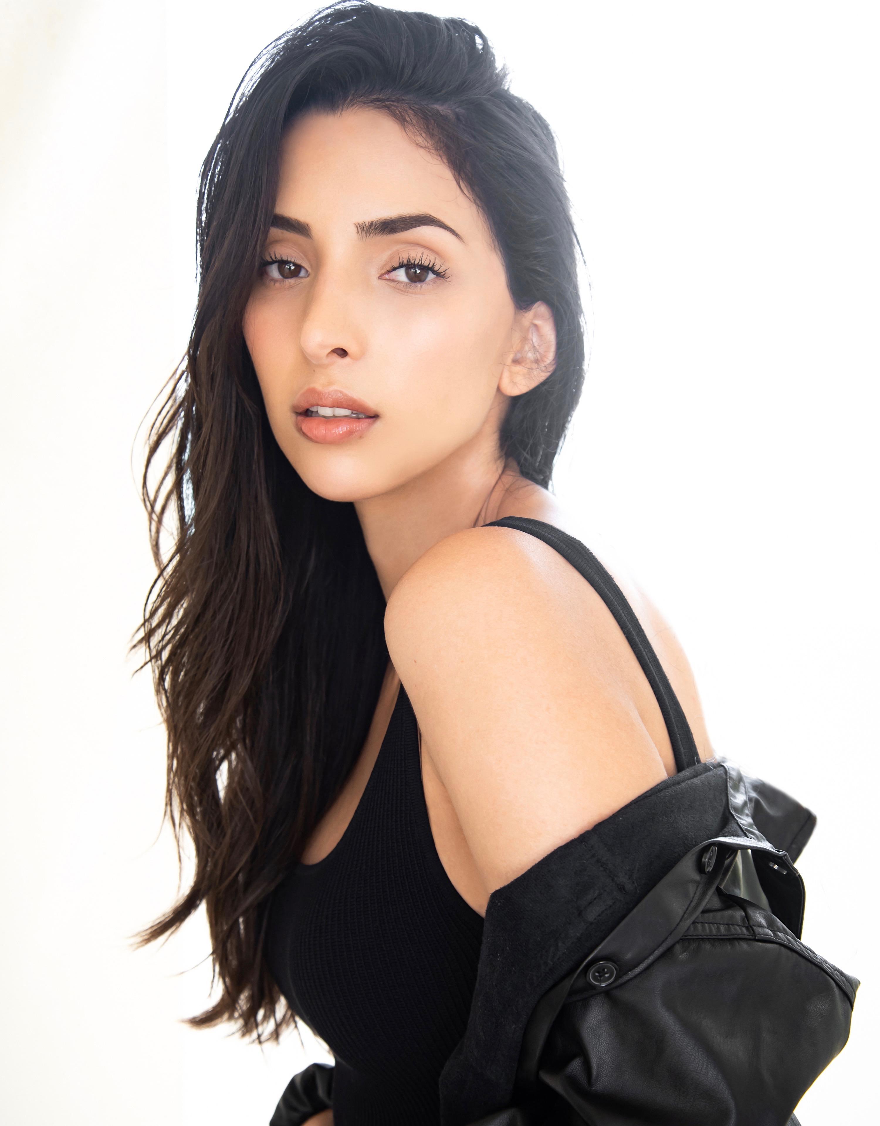 actor Cynthia Hamidi large photo