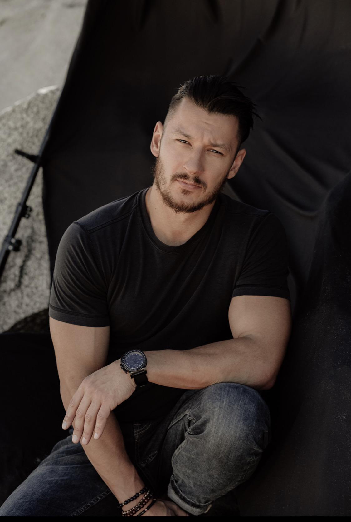 actor Vadym Krasnenko large photo