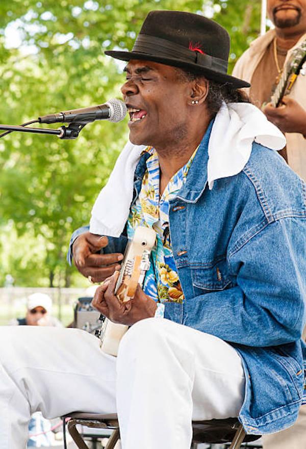 actor Bill "Howl-N-Madd" Perry large photo