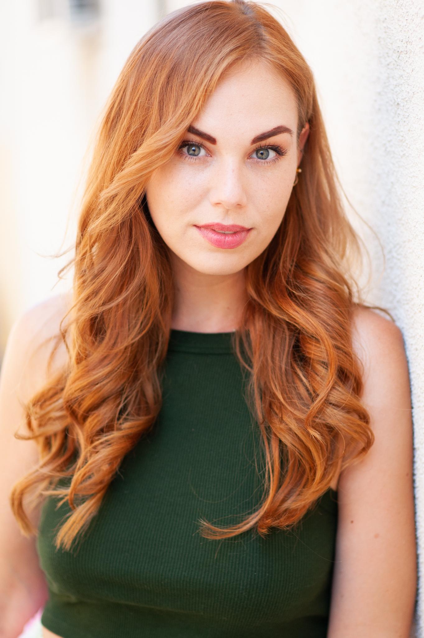 actor Briana Walden large photo