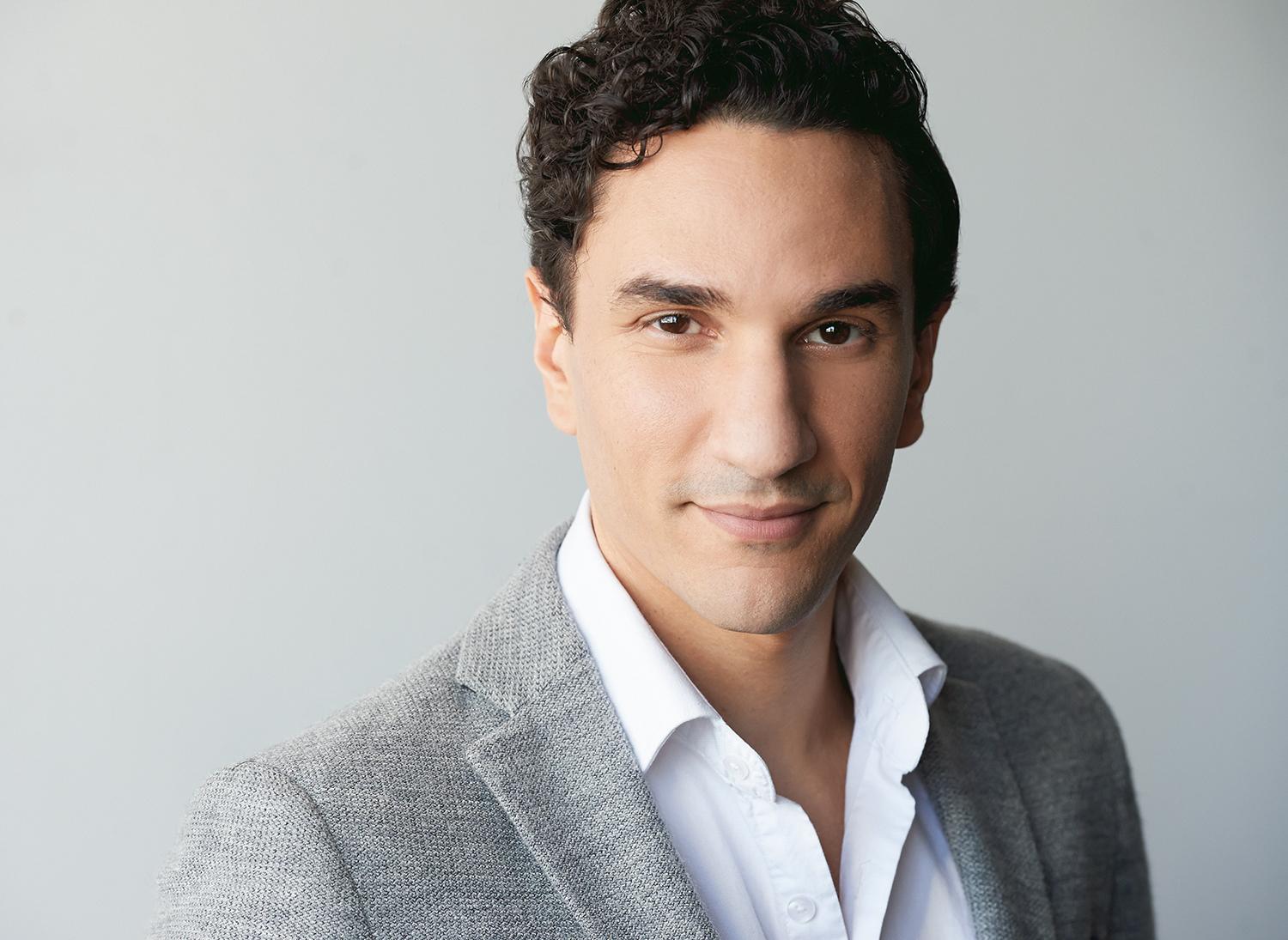 actor Antoine Yared large photo