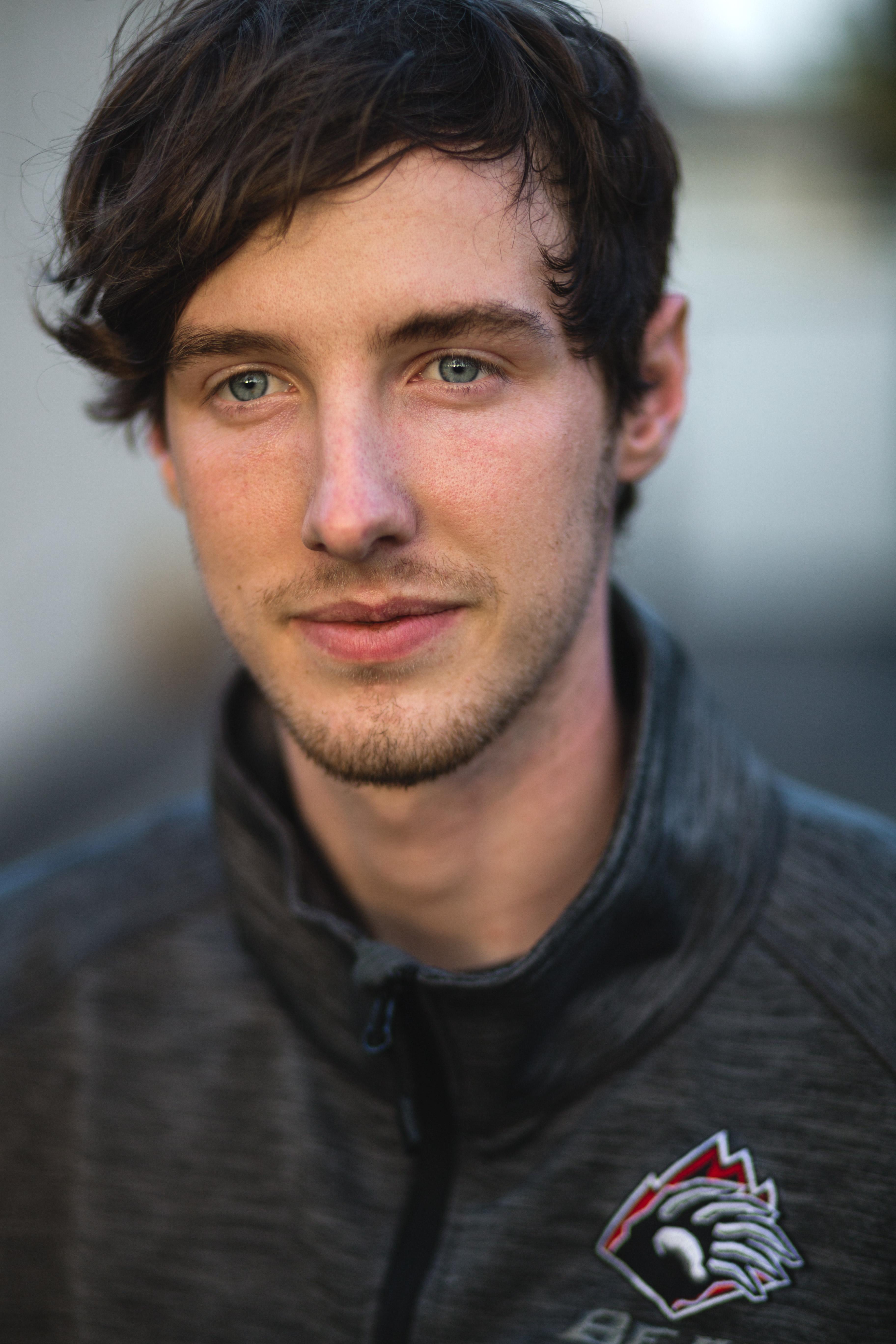 actor Daniel Leavitt large photo