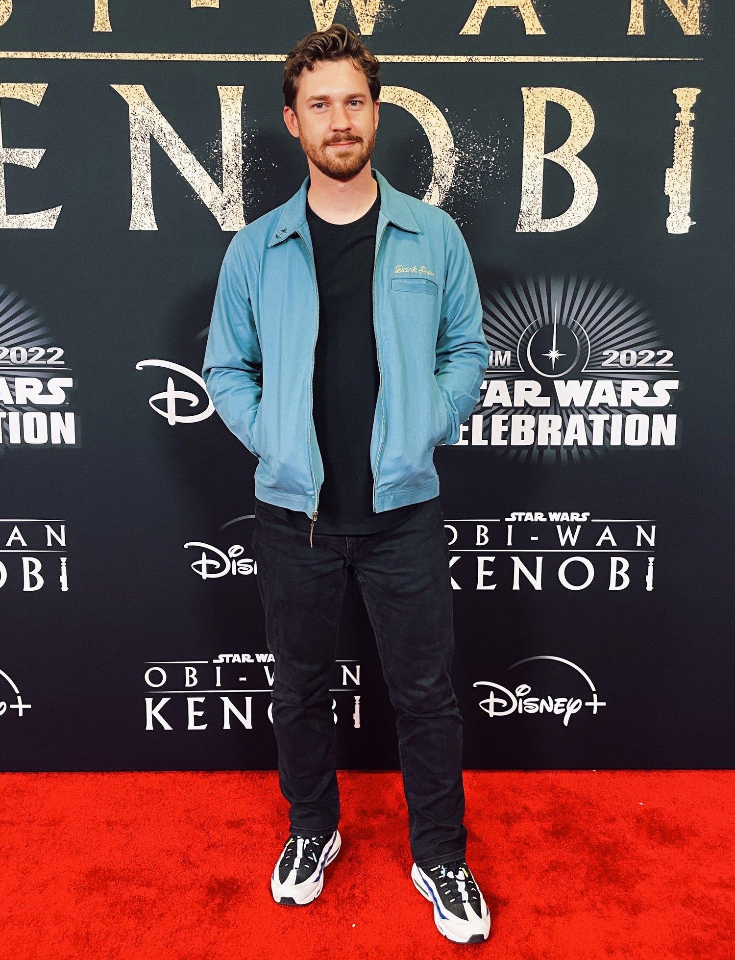 actor Justin Dobies large photo