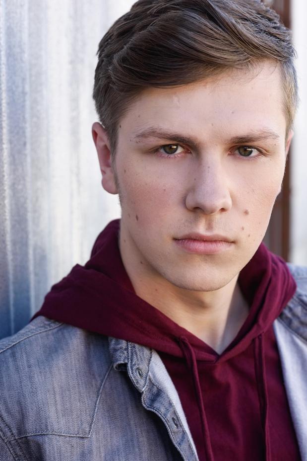 actor Caleb Barwick large photo