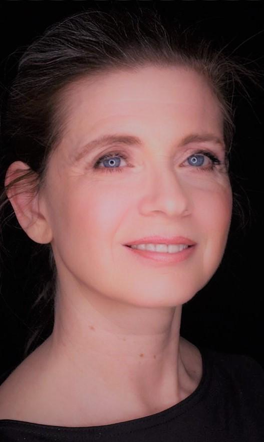 actor Deborah Bland large photo