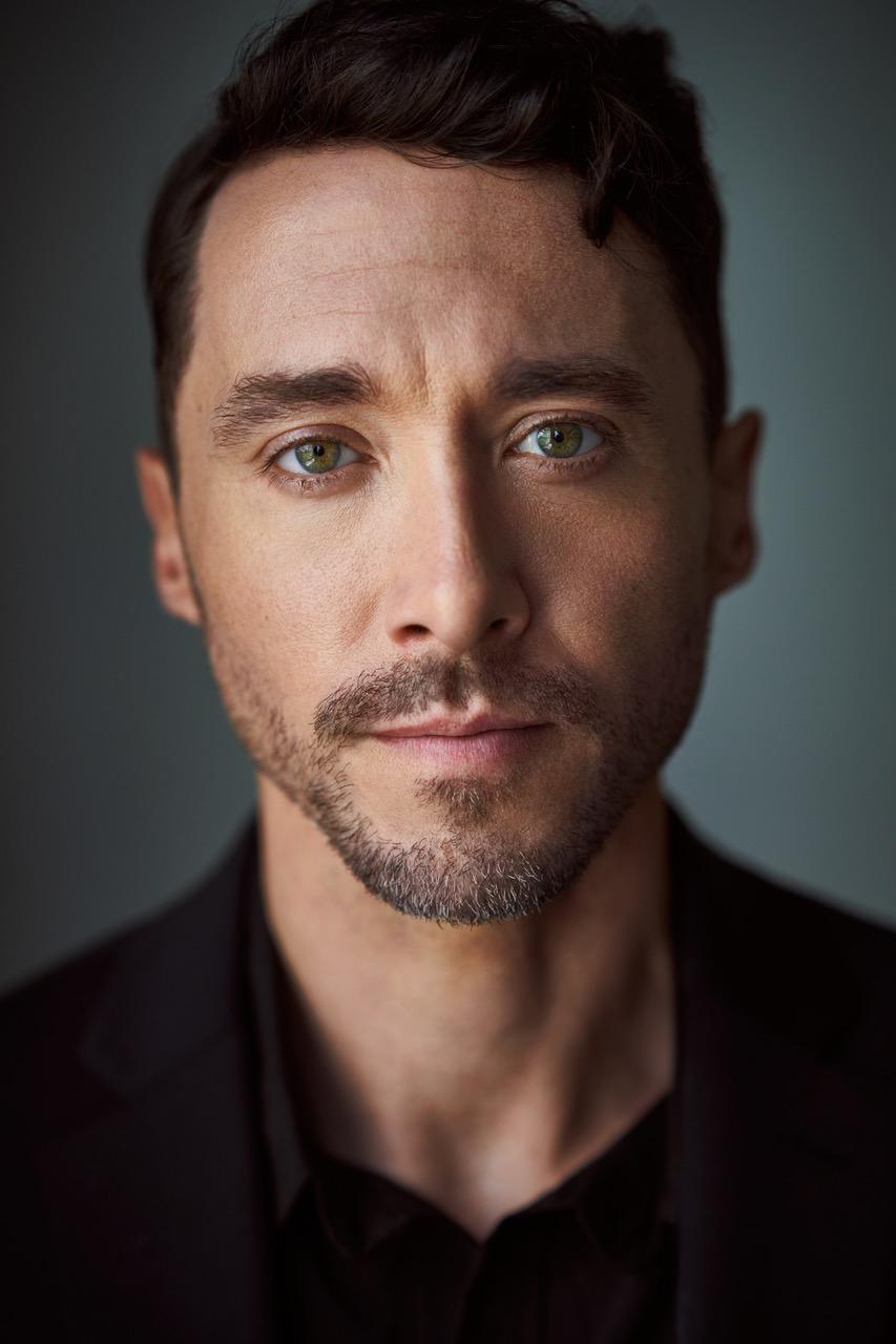 actor Andrew Troy large photo