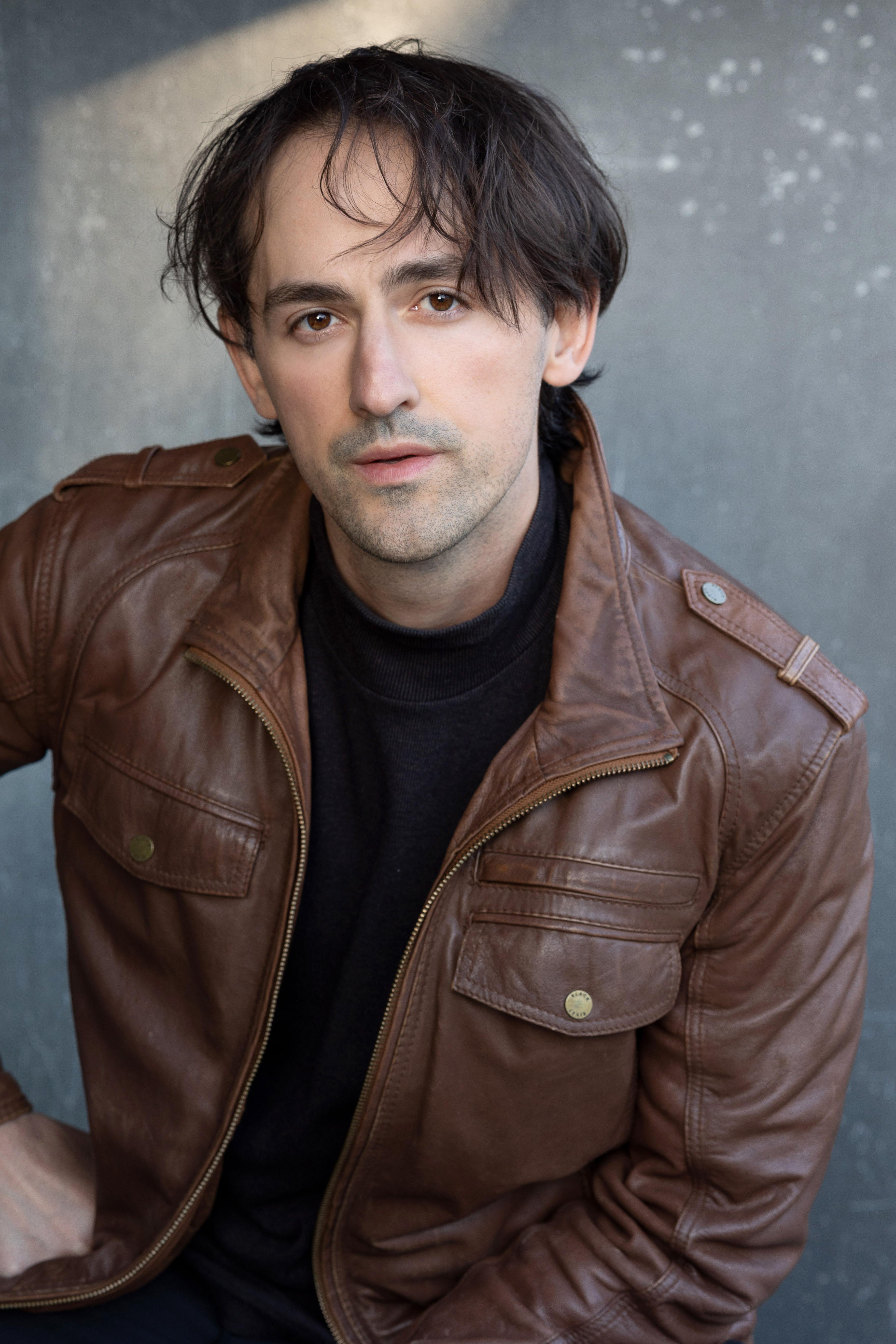 actor Alexander Karavay large photo