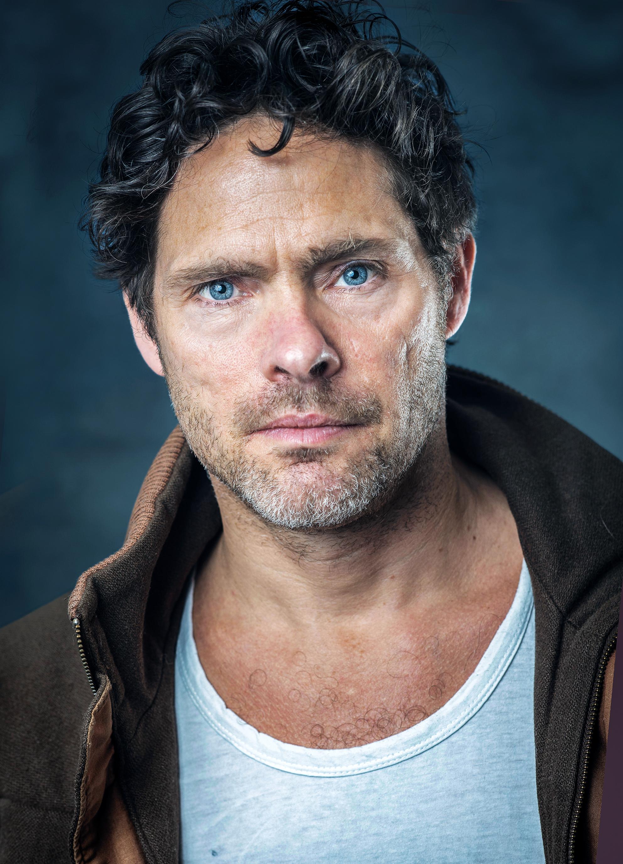 actor Alex Reece large photo