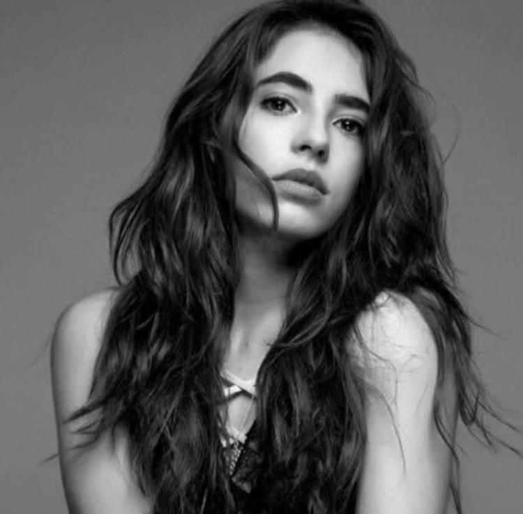 actor Arantza Ruiz large photo