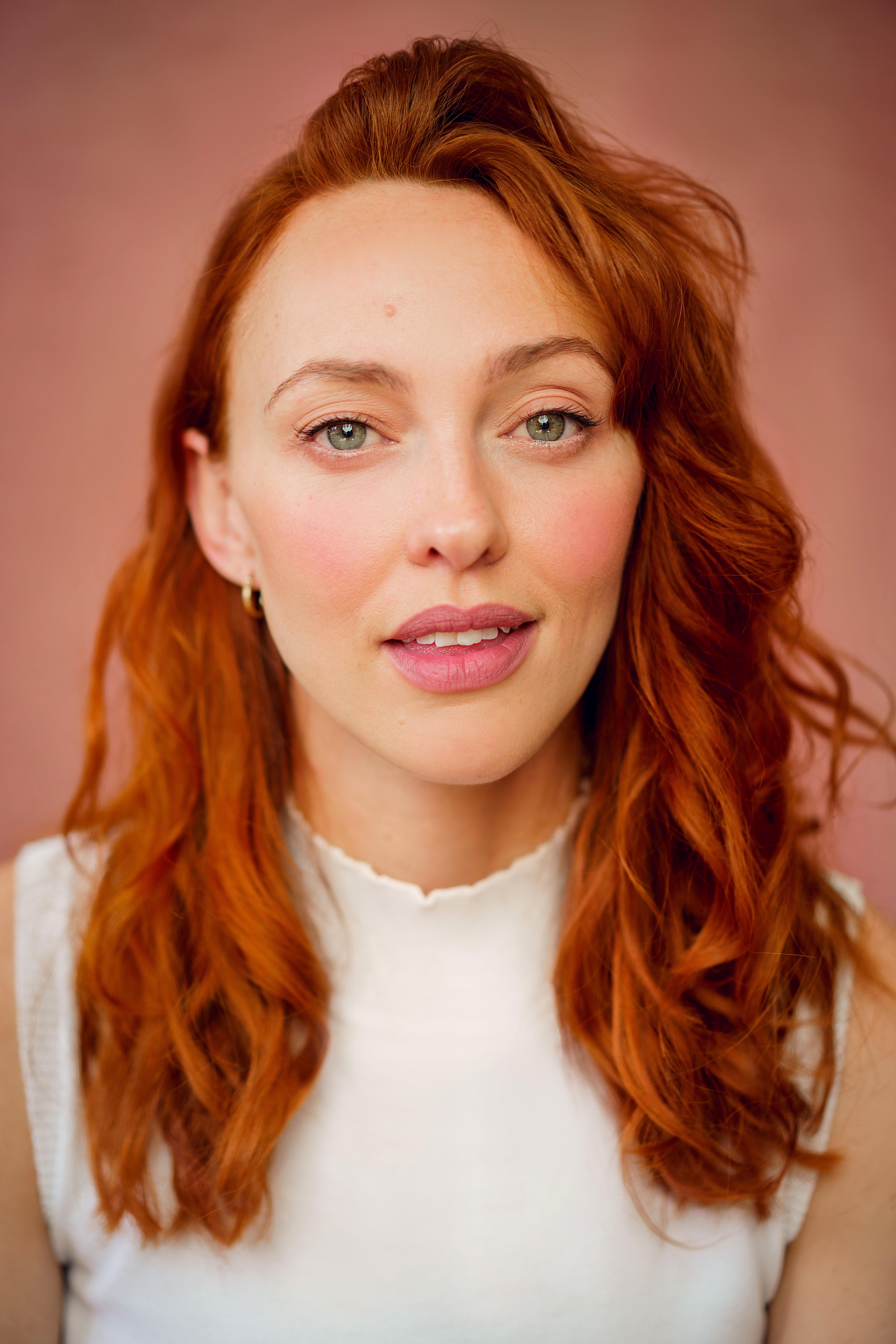 actor Emily Eaton-Plowright large photo