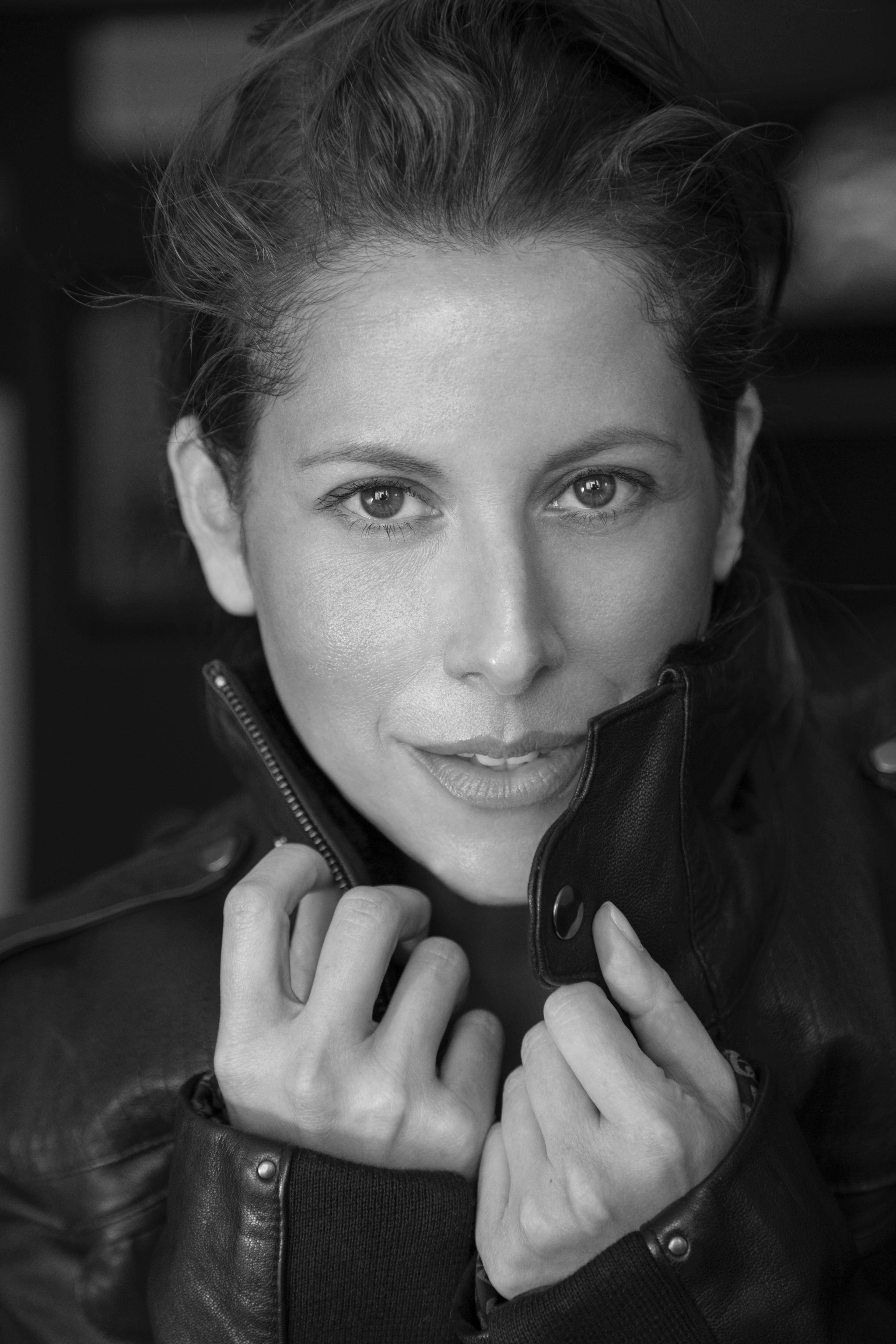 actor Karina Junker large photo