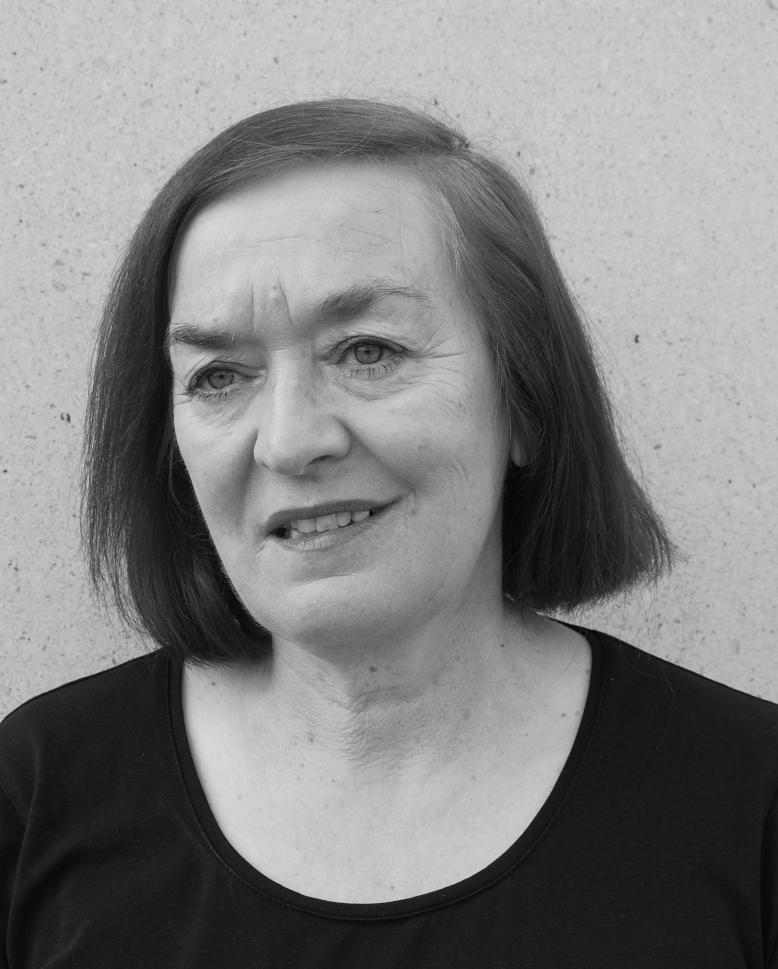 actor Catherine Terris large photo