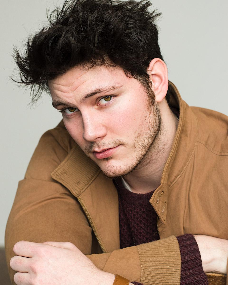 actor Billy Thomas Myott large photo