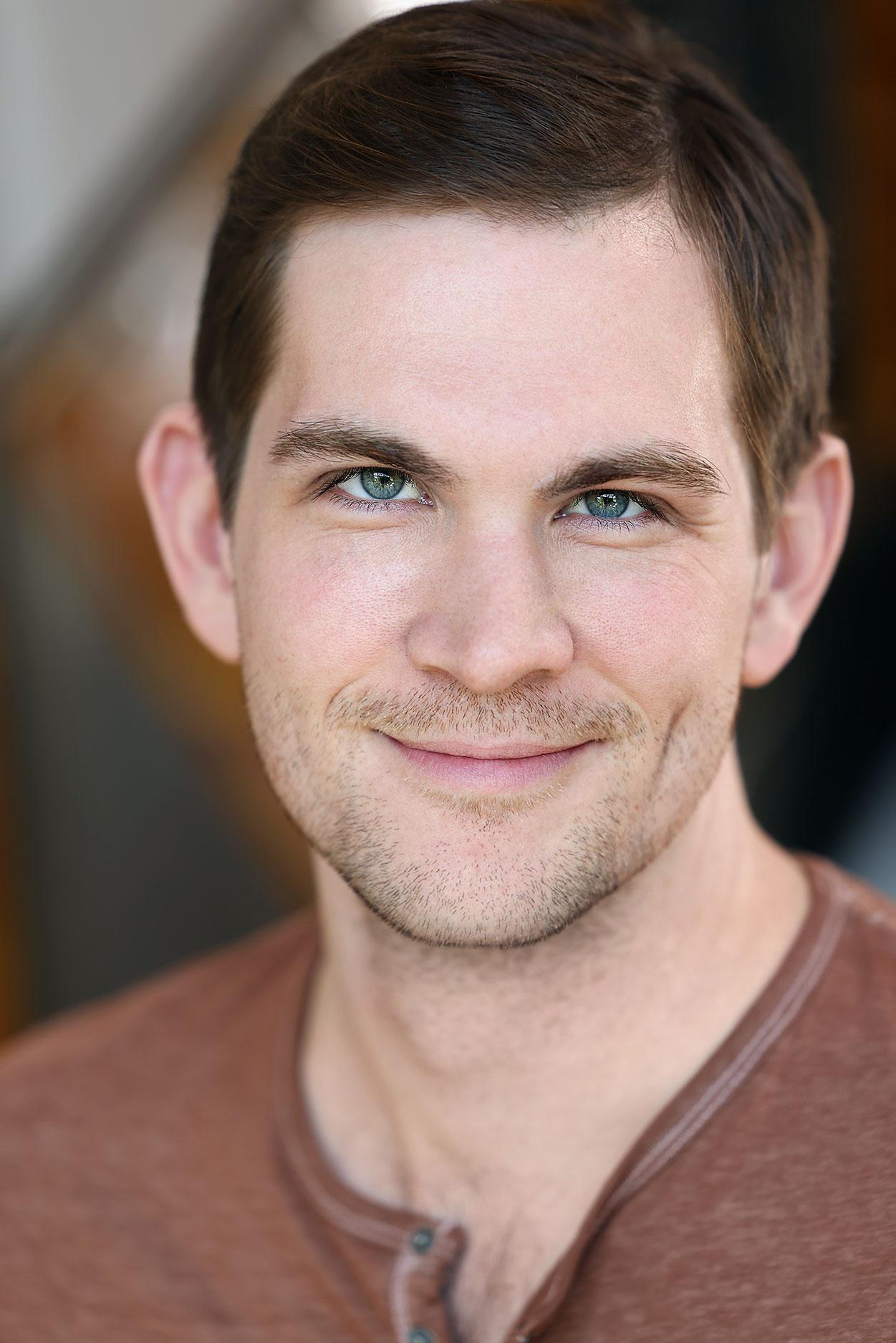 actor Taylor Piedmonte large photo