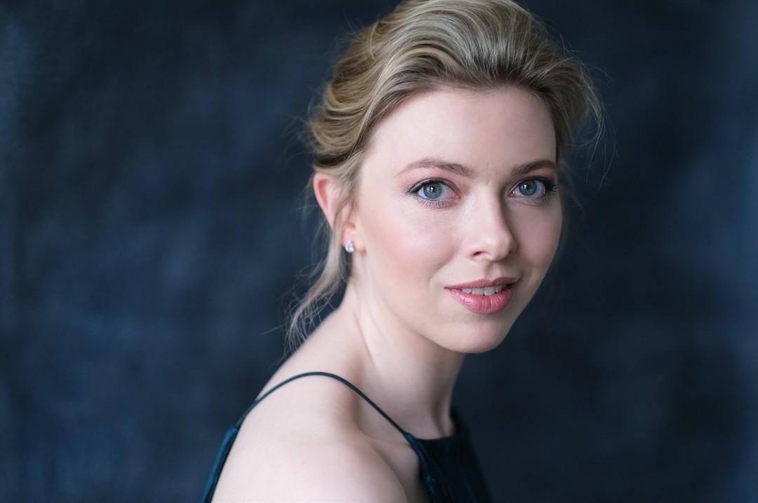 actor Abbie Steele large photo