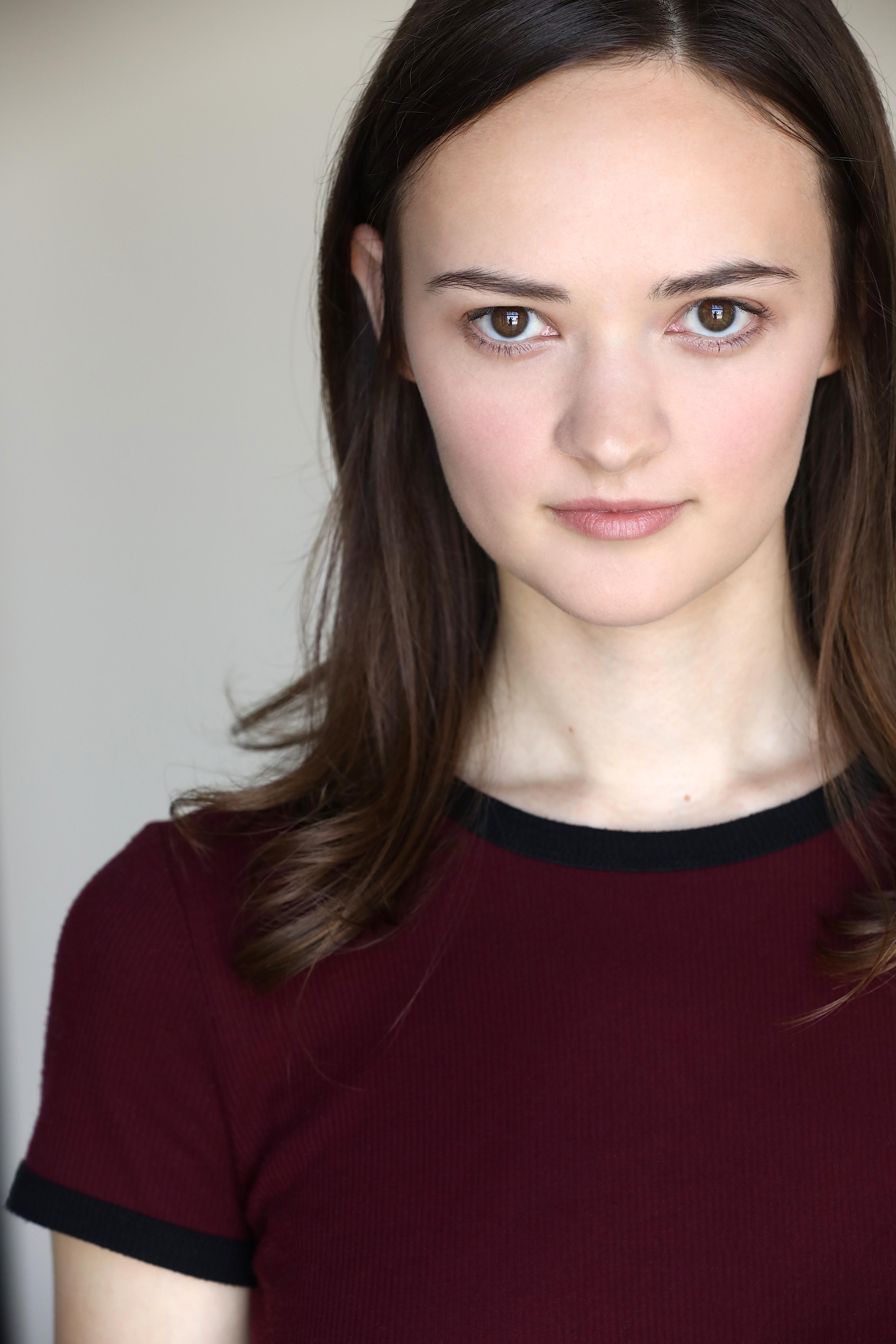 actor Hannah Horton large photo