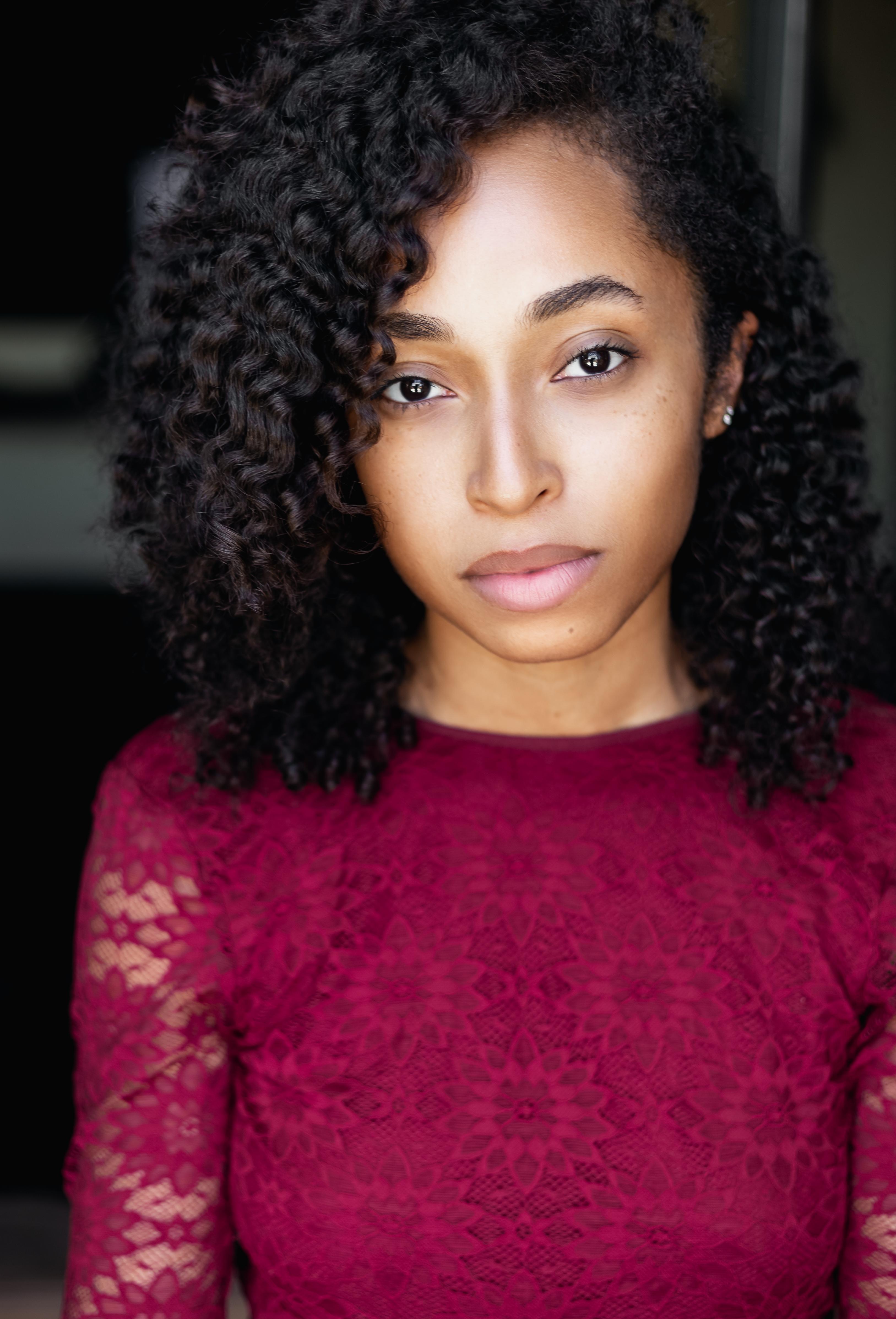 actor Kalyn Rivers large photo