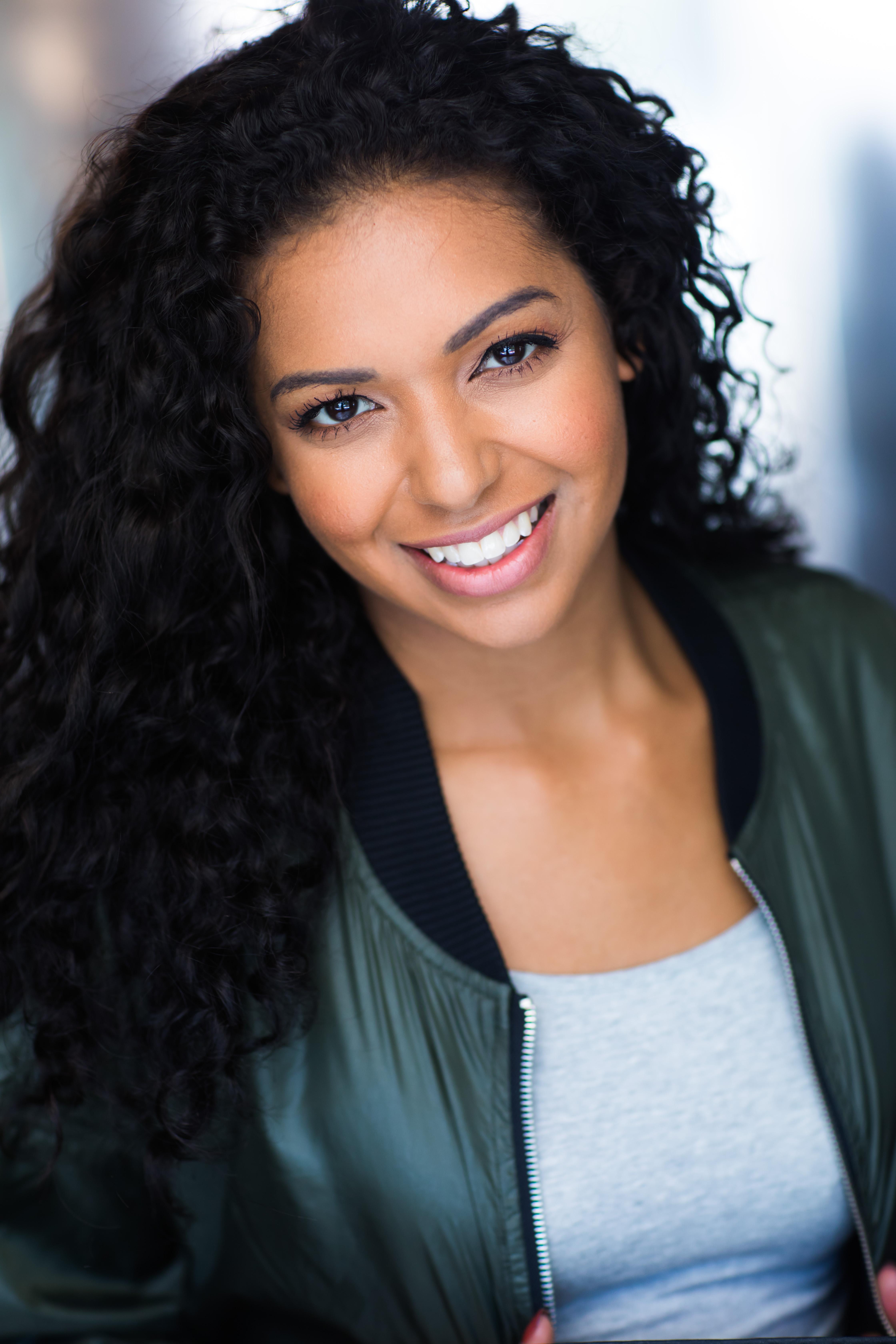 actor Ashley LaRae large photo