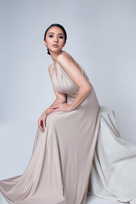 actor Adrianna So large photo