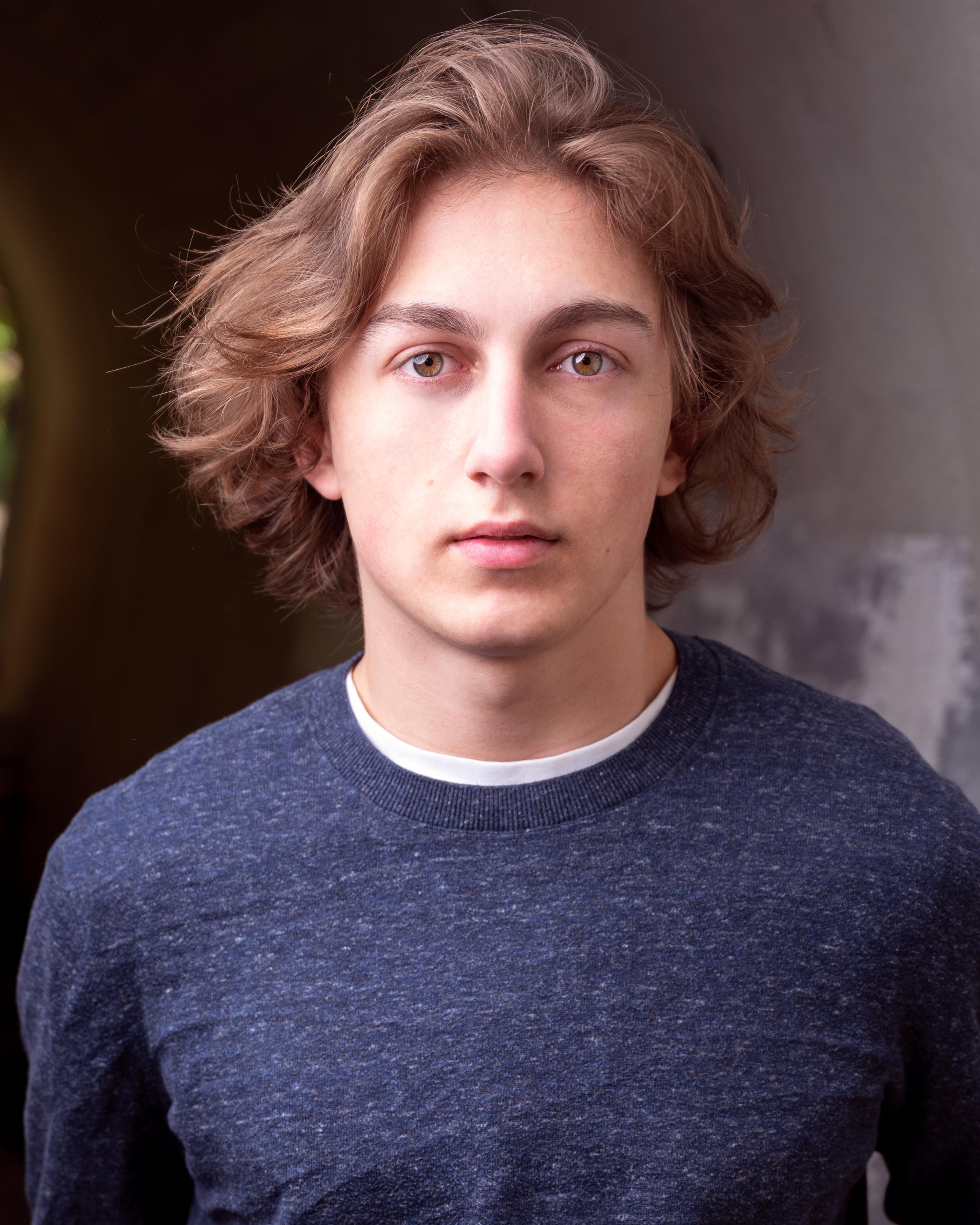 actor Ethan Suess large photo