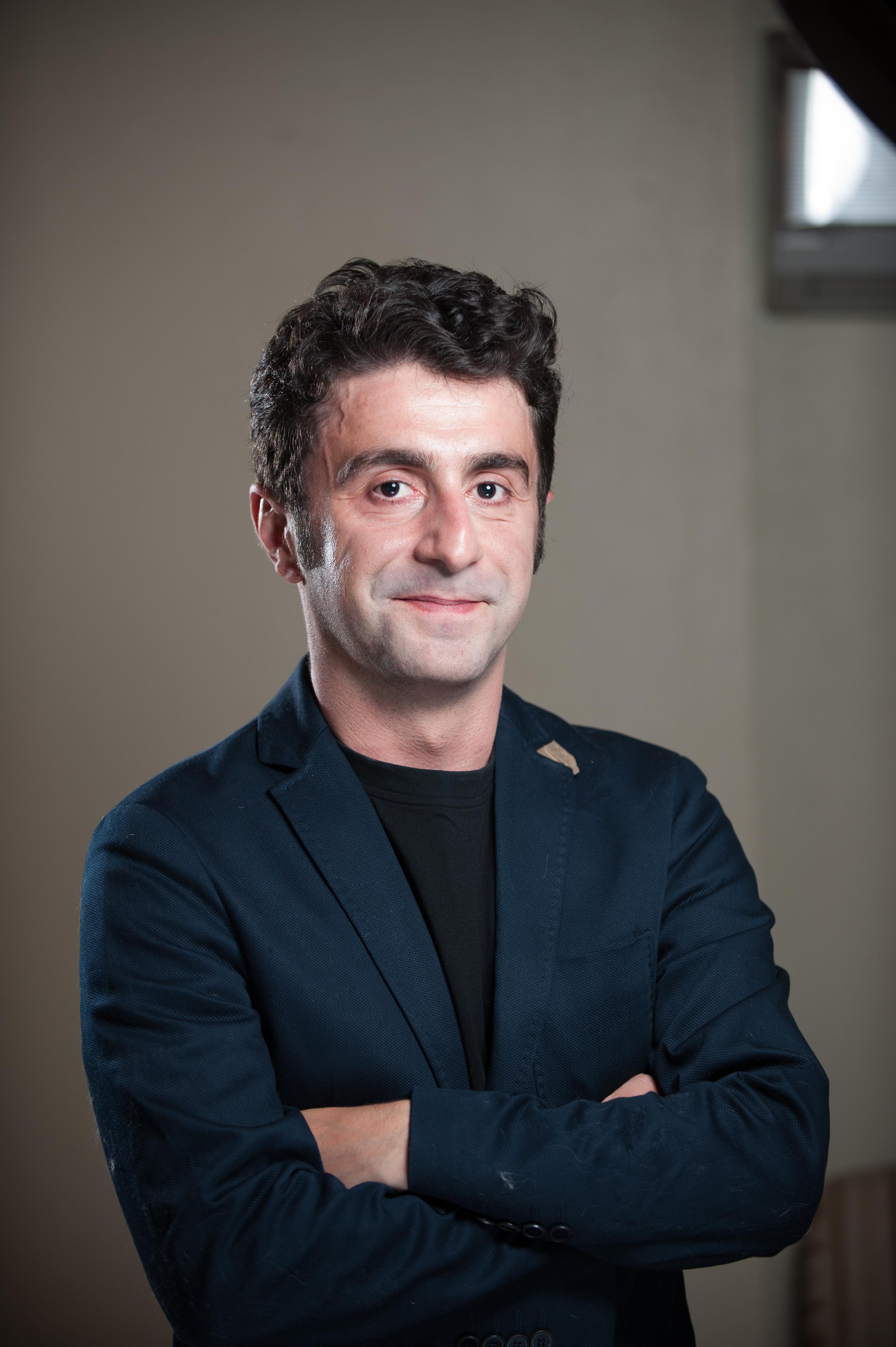 actor Özer Arslan large photo