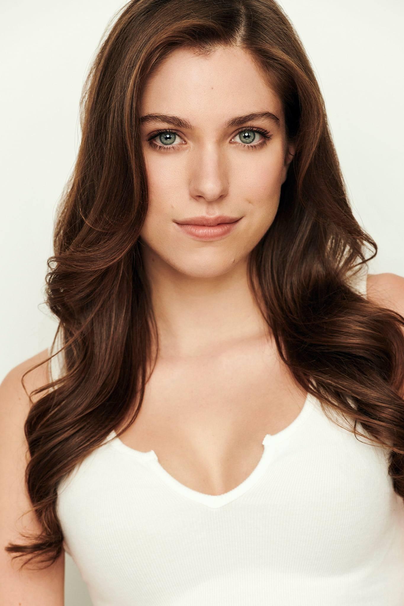 actor Julia Terranova large photo