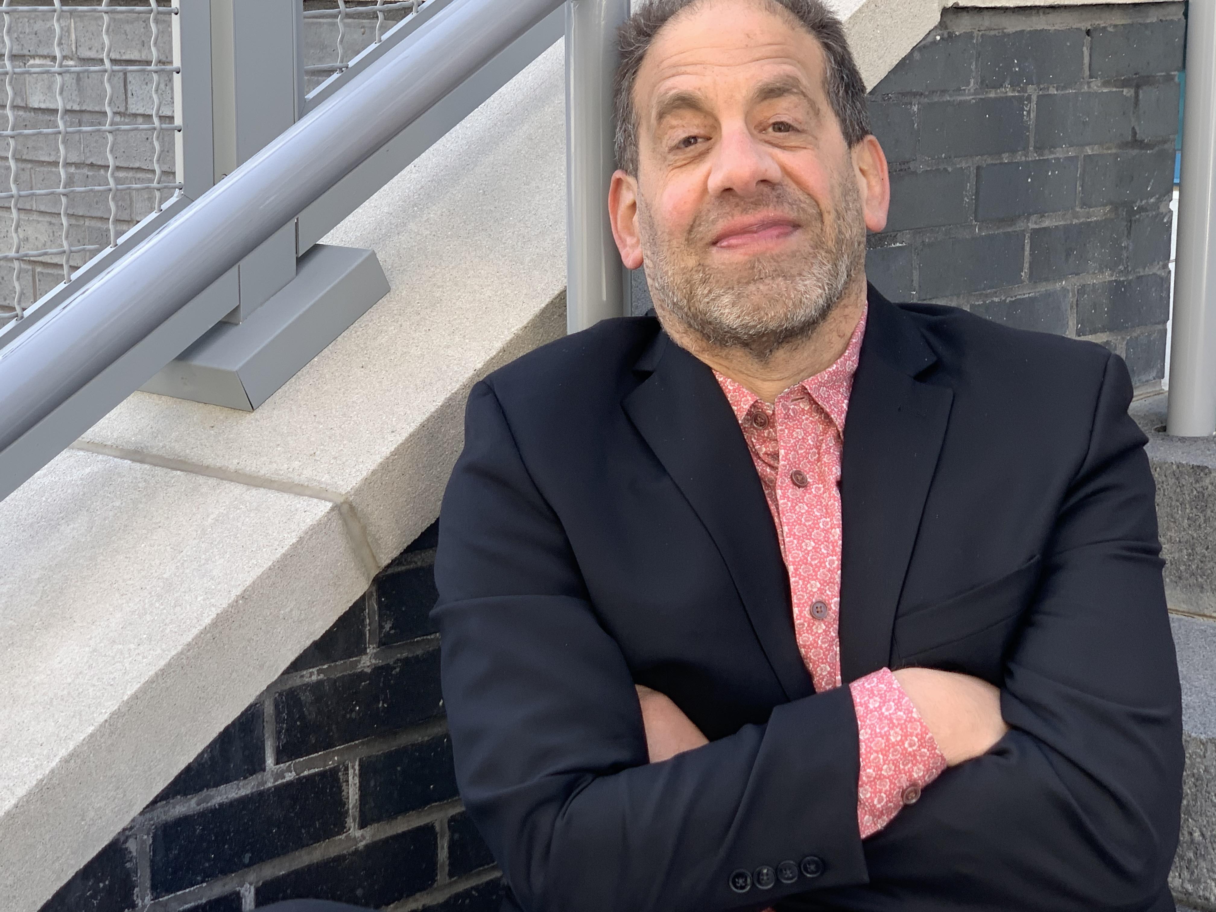 actor Arik Hartman large photo