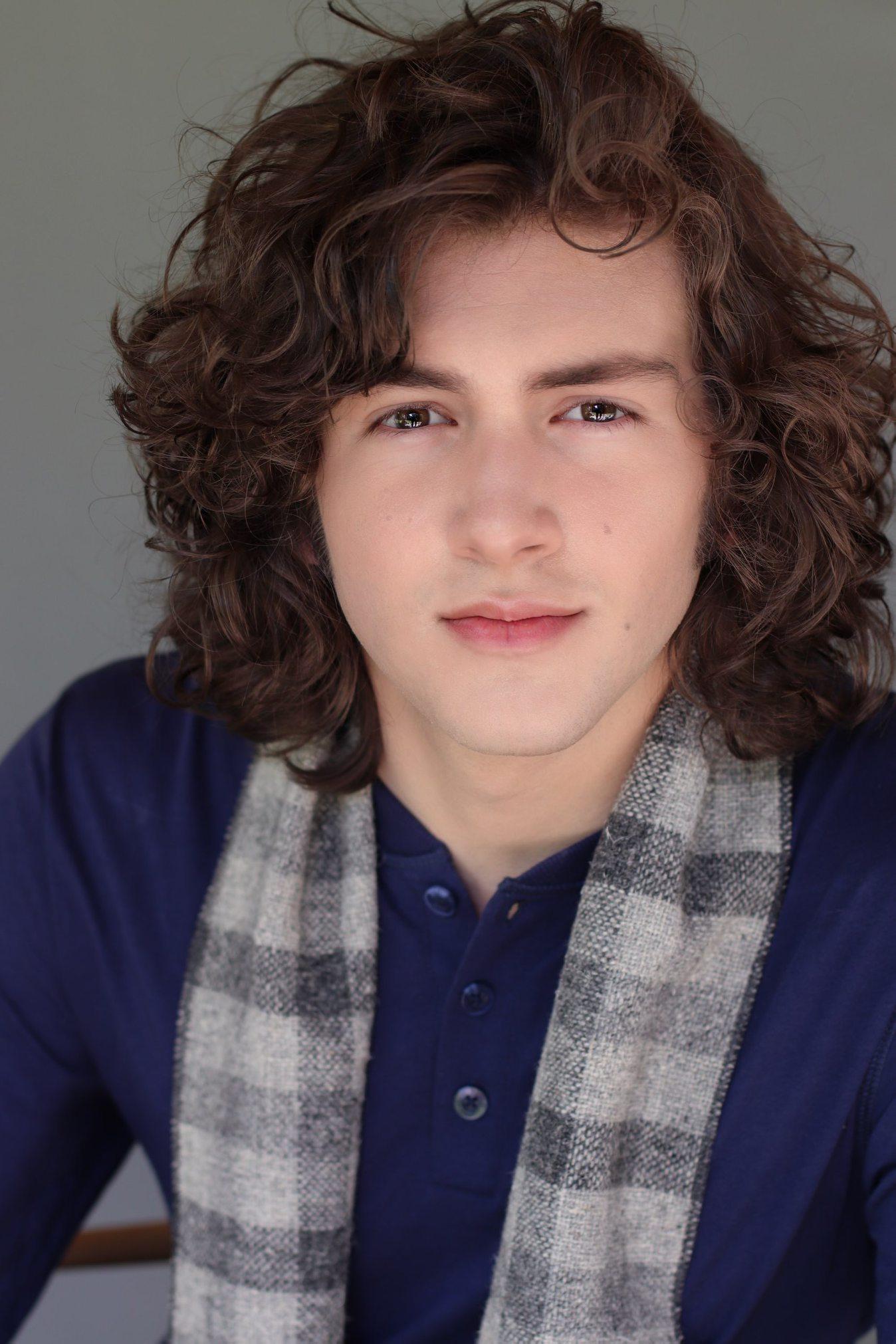 actor Josiah Cerio large photo