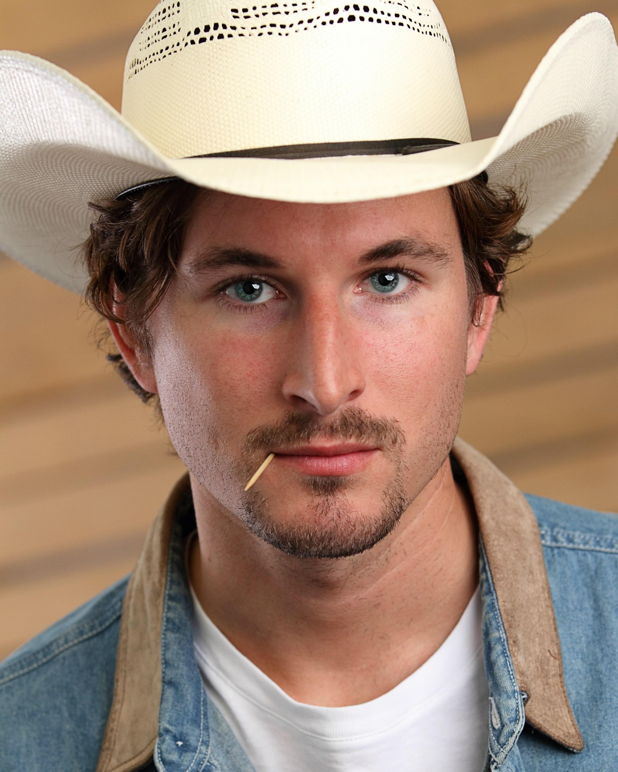 actor Colton Tapp large photo