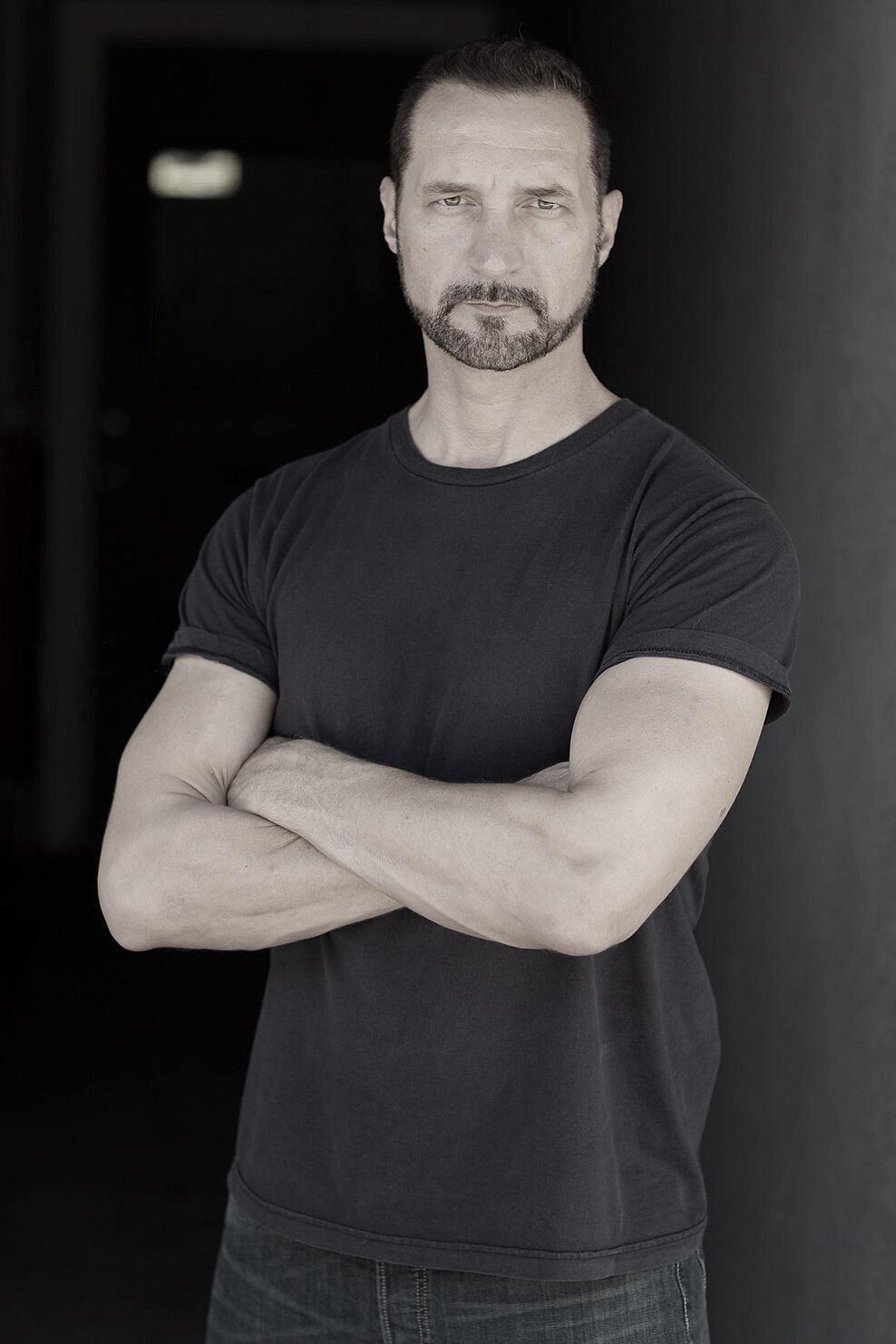 actor Timothy Thomas Brown large photo