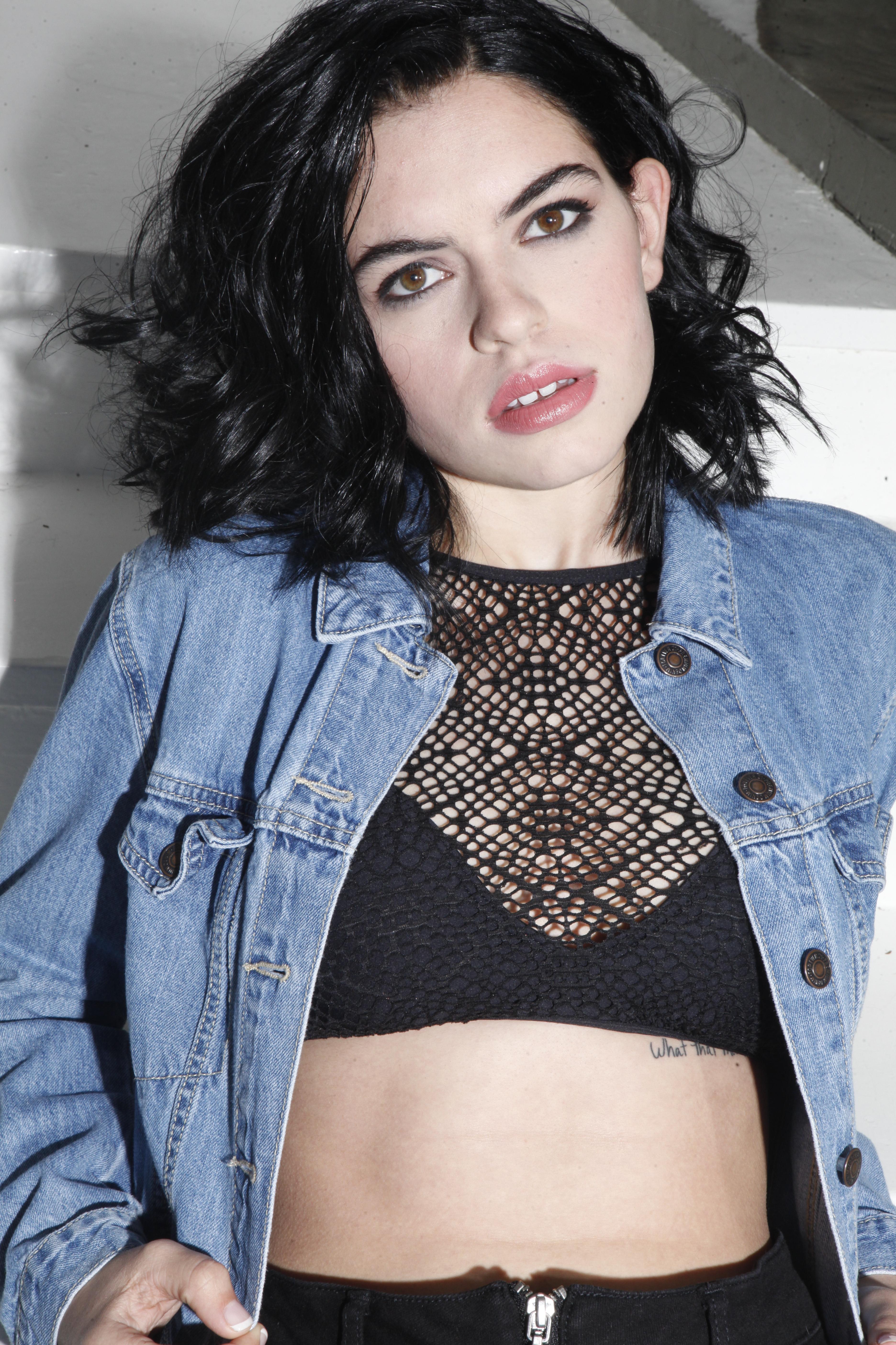 actor Maitlyn Pezzo large photo