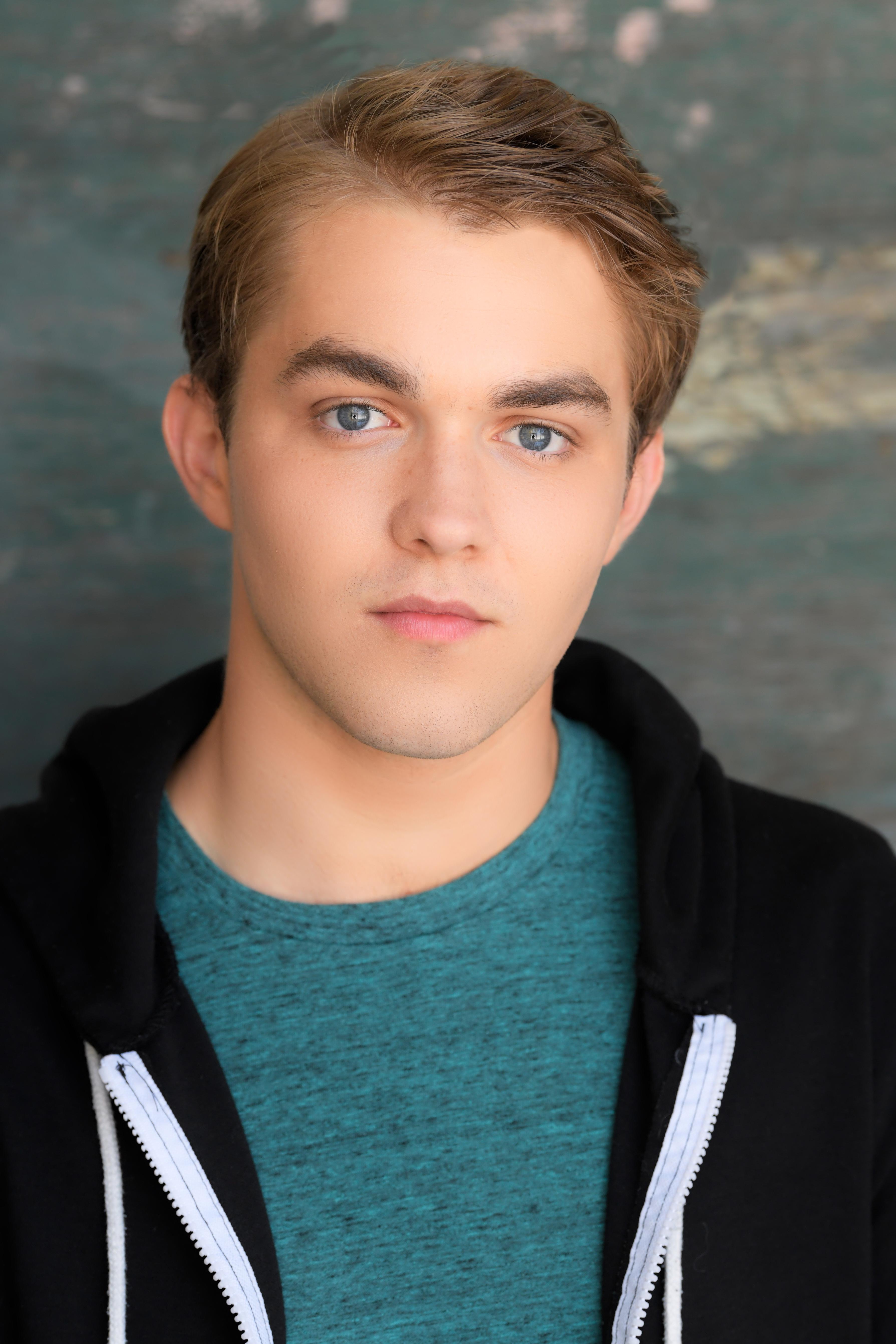 actor Will Milvid large photo