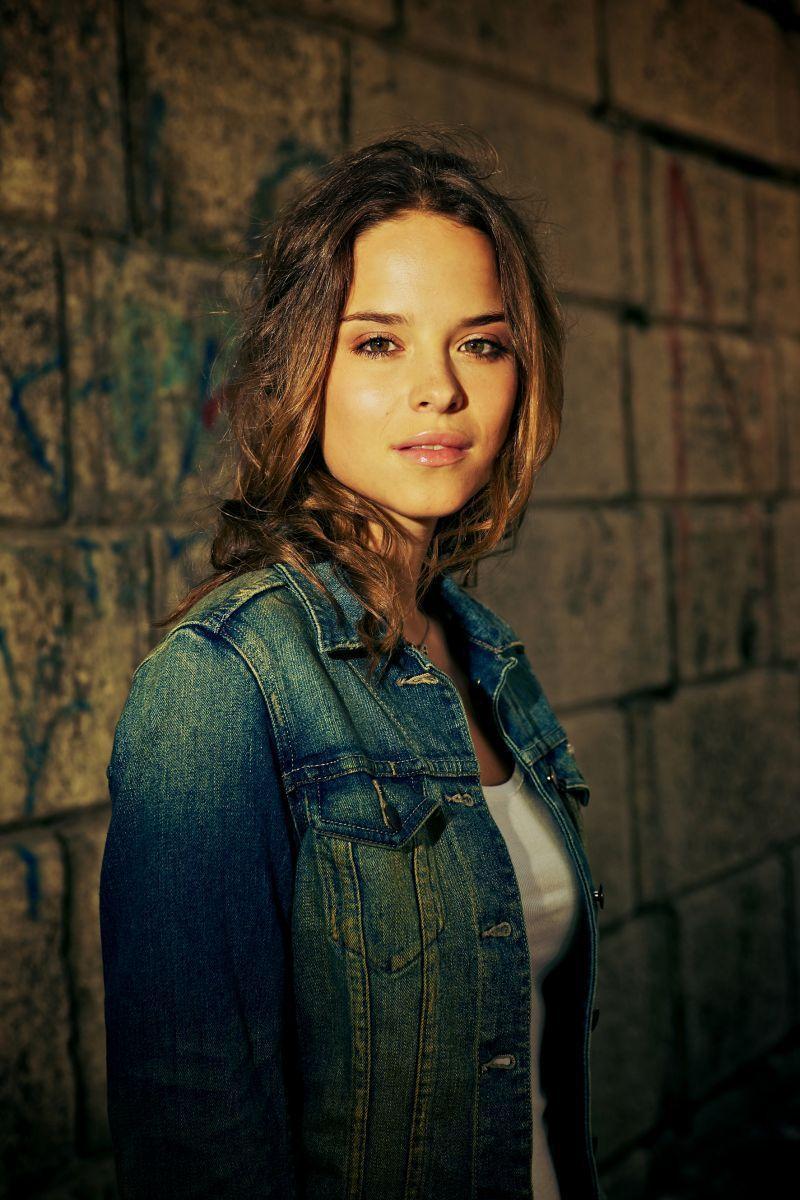 actor Kristína Svarinská large photo